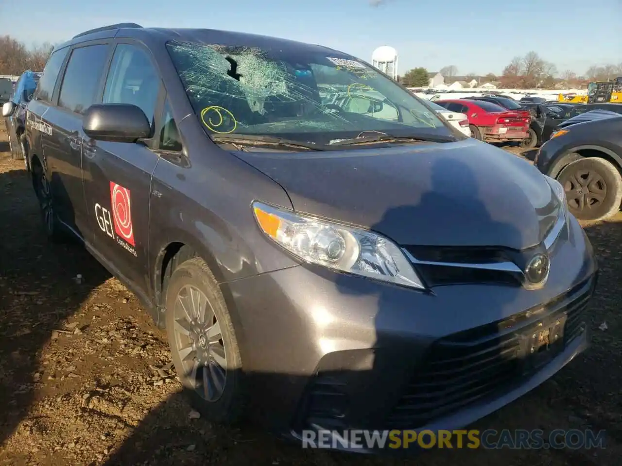 1 Photograph of a damaged car 5TDJZ3DC9KS220690 TOYOTA SIENNA 2019