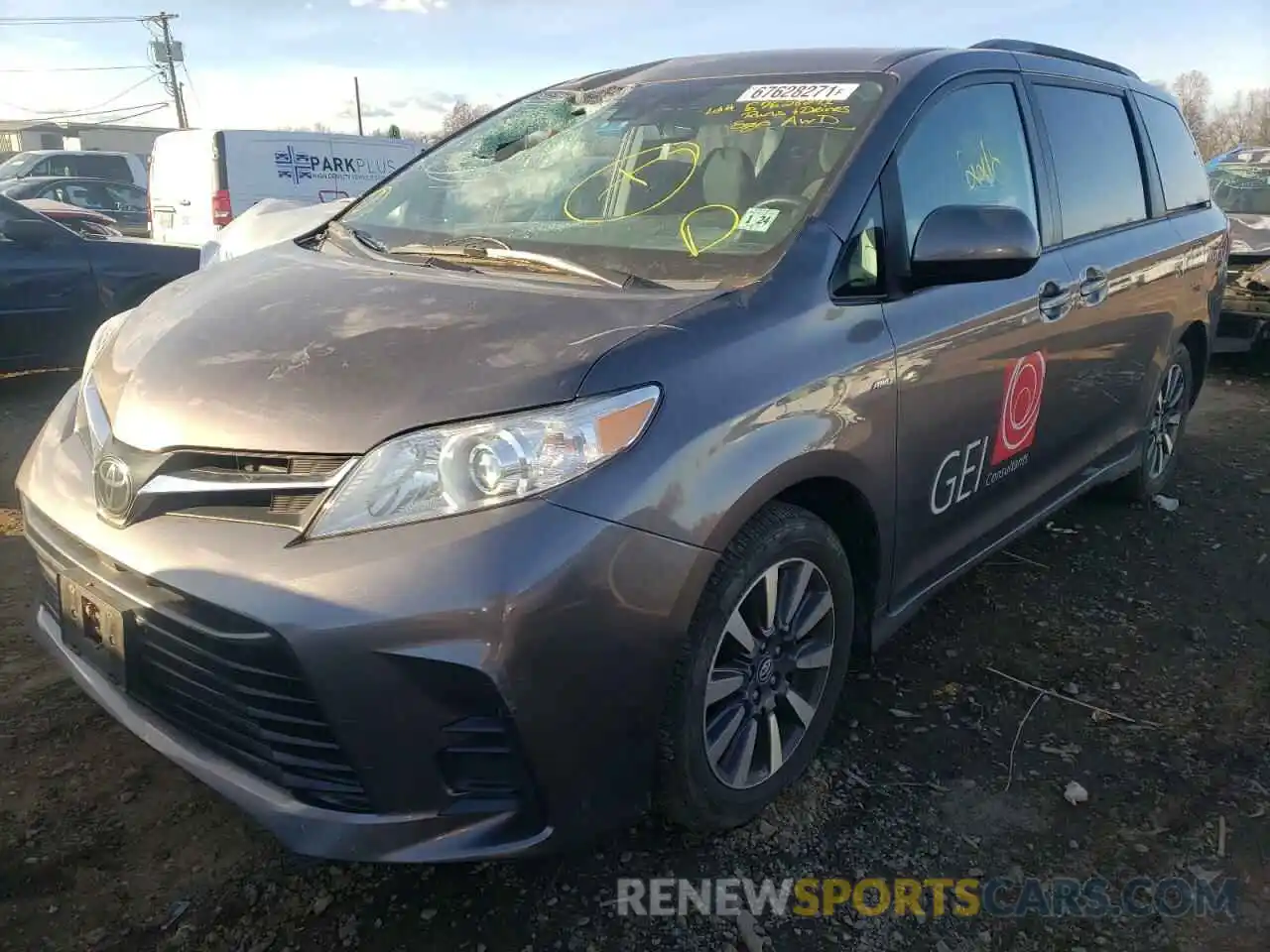 2 Photograph of a damaged car 5TDJZ3DC9KS220690 TOYOTA SIENNA 2019