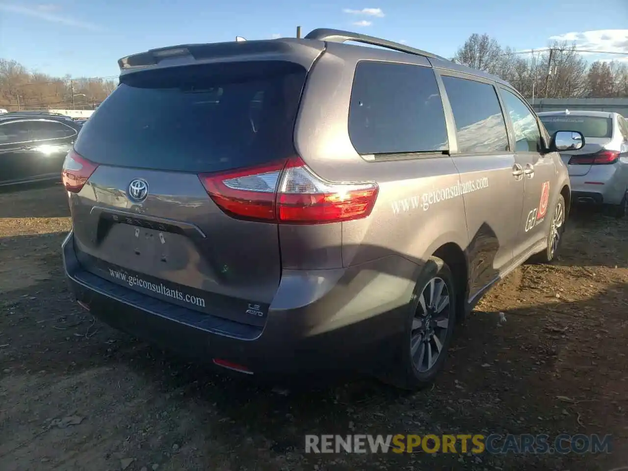 4 Фотография поврежденного автомобиля 5TDJZ3DC9KS220690 TOYOTA SIENNA 2019