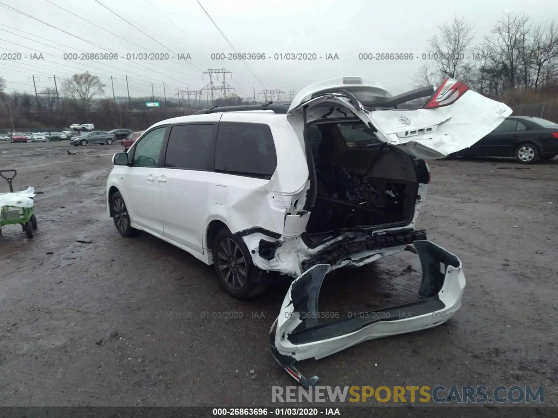 3 Photograph of a damaged car 5TDJZ3DC9KS224738 TOYOTA SIENNA 2019