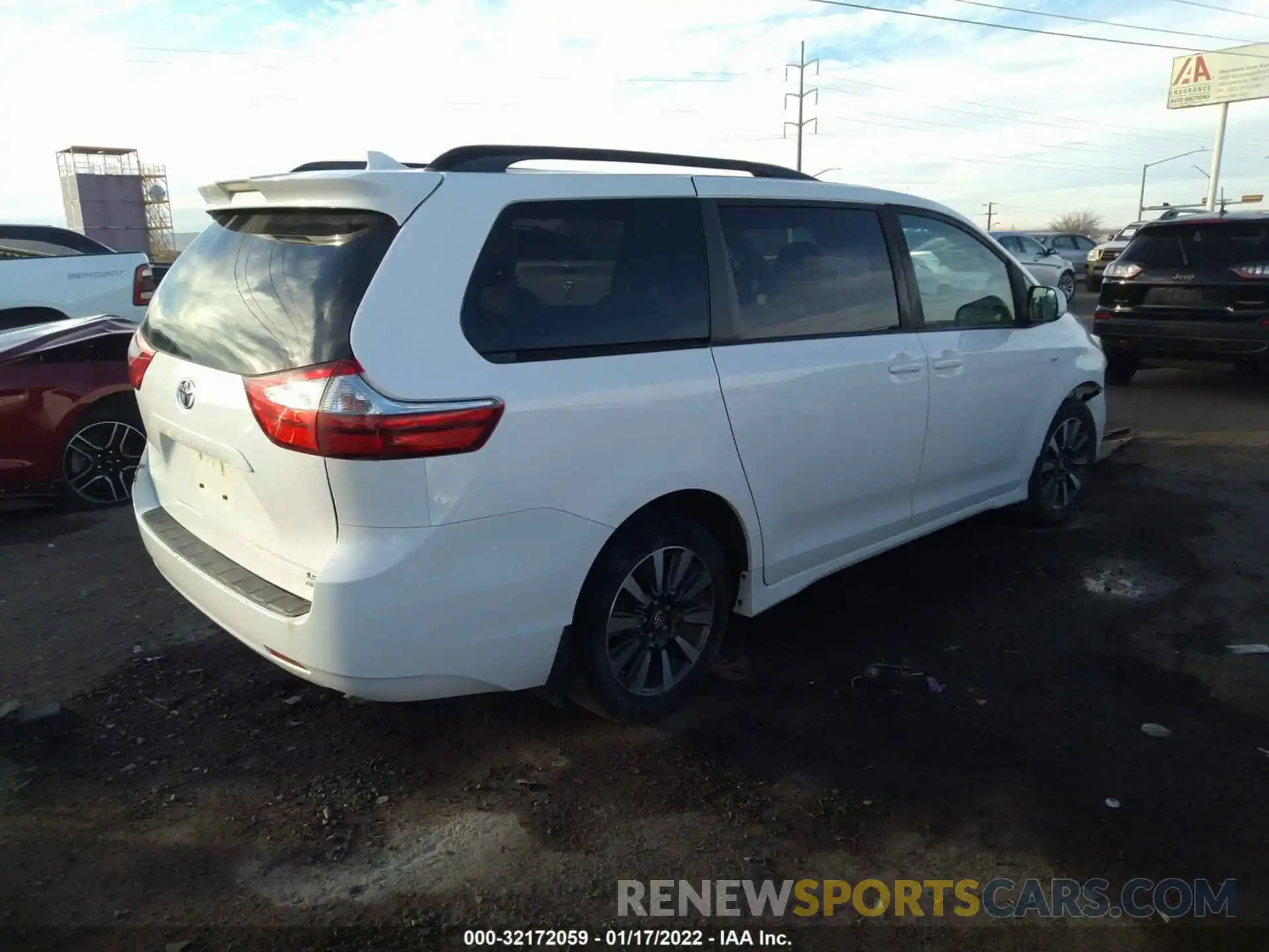 4 Фотография поврежденного автомобиля 5TDJZ3DC9KS226439 TOYOTA SIENNA 2019