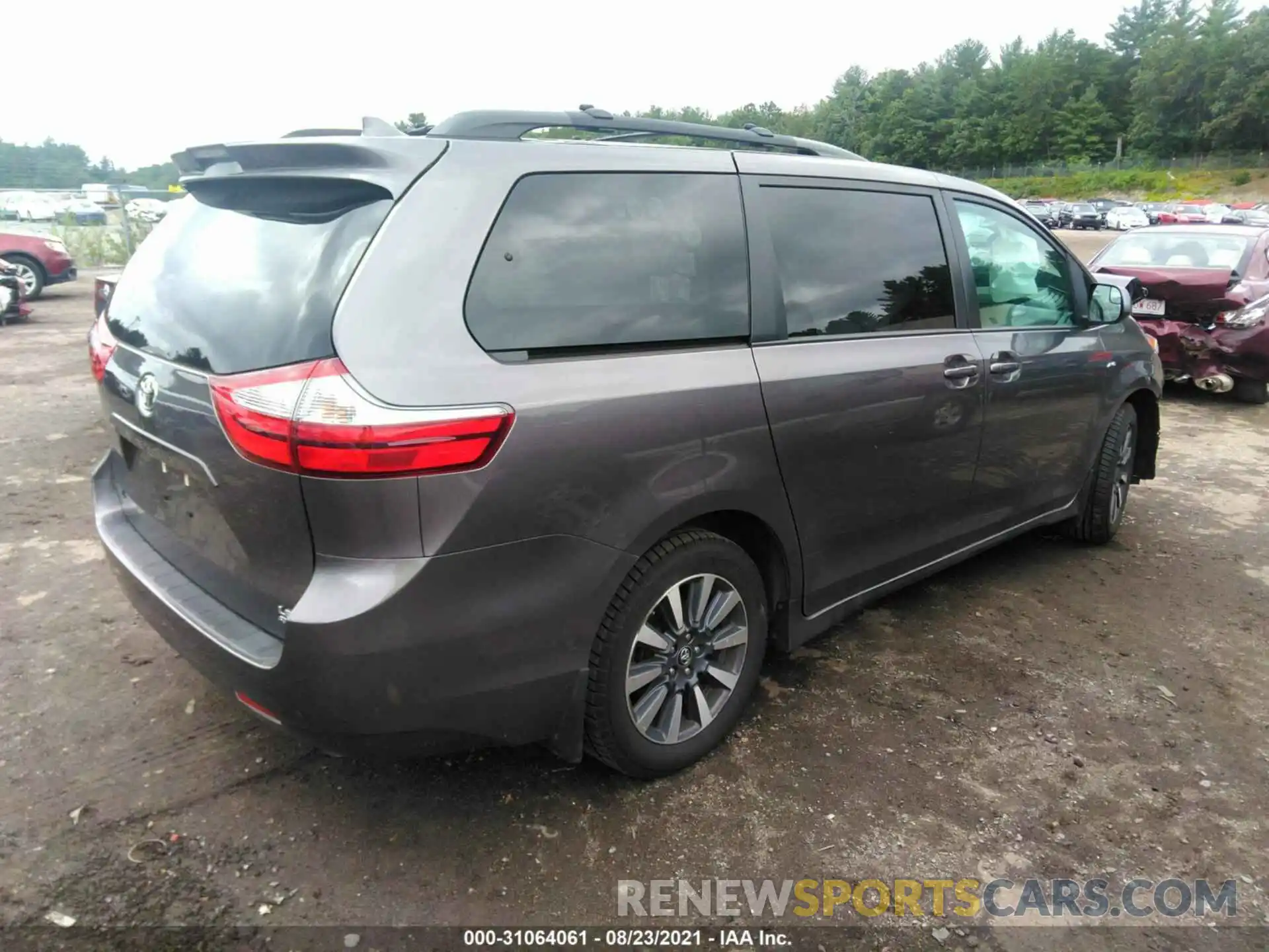 4 Фотография поврежденного автомобиля 5TDJZ3DCXKS221069 TOYOTA SIENNA 2019