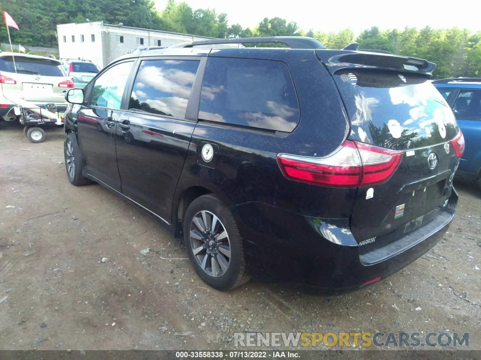 3 Фотография поврежденного автомобиля 5TDJZ3DCXKS227017 TOYOTA SIENNA 2019