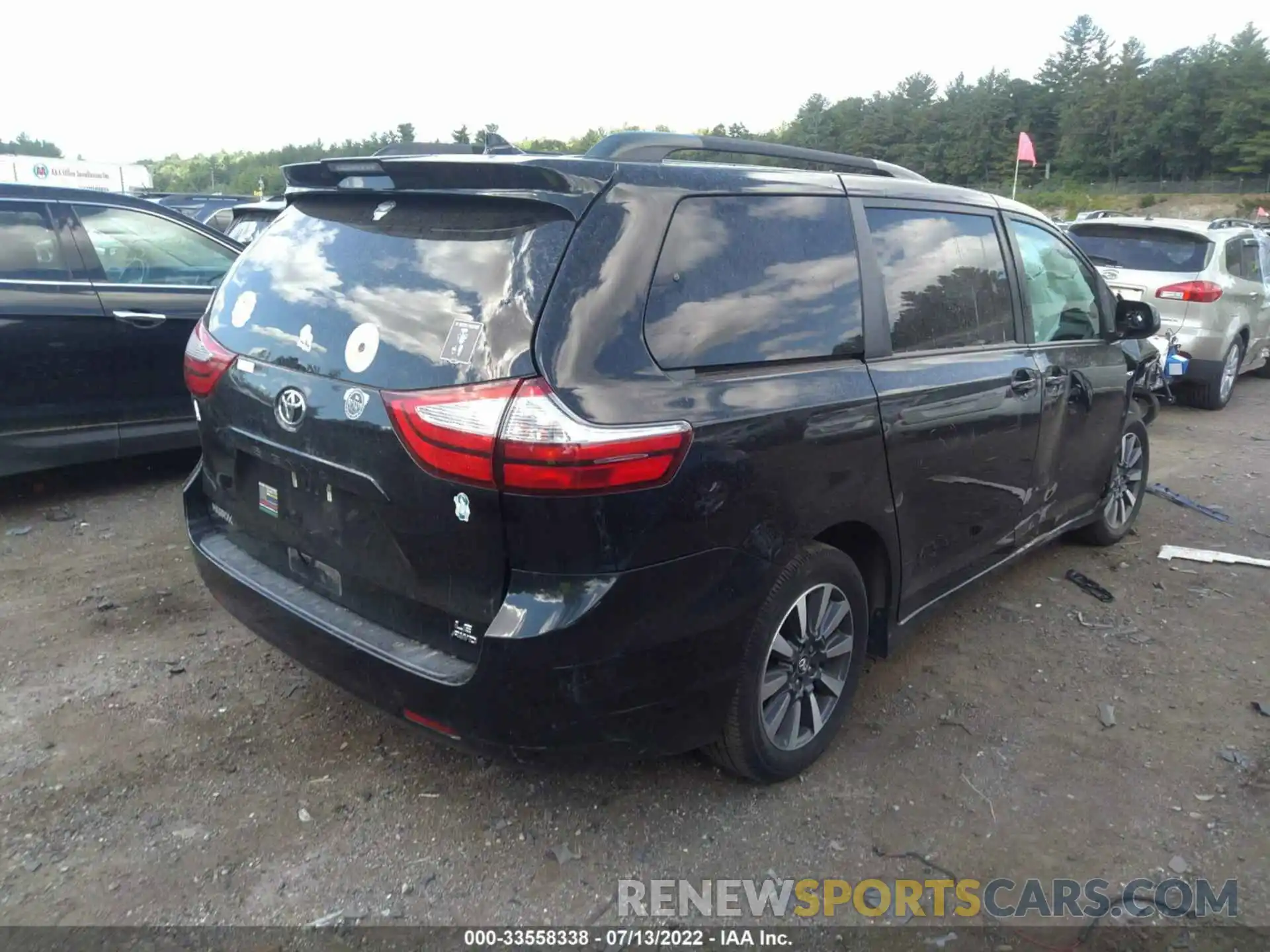 4 Фотография поврежденного автомобиля 5TDJZ3DCXKS227017 TOYOTA SIENNA 2019