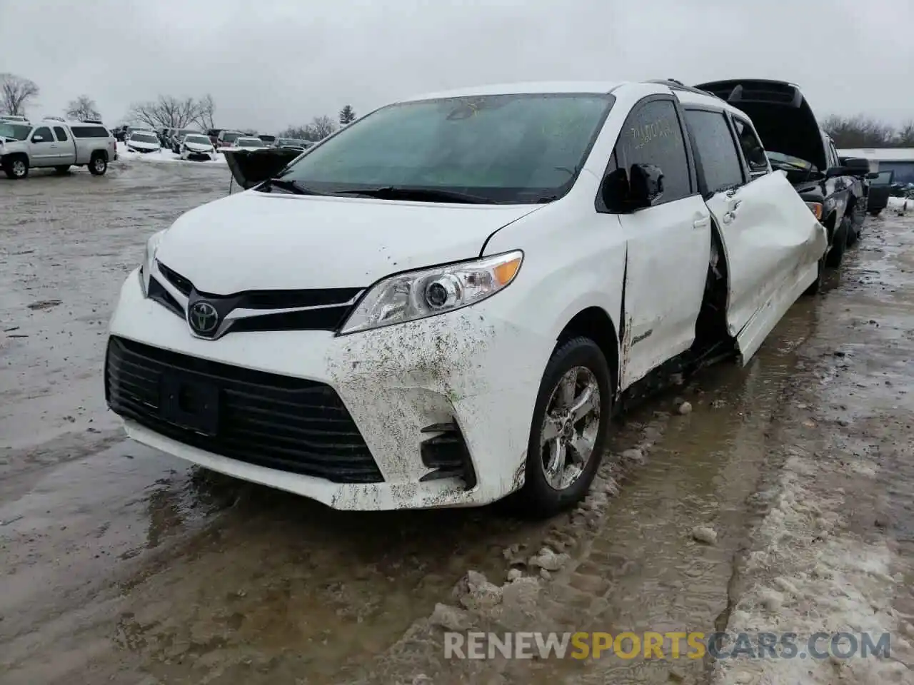 2 Photograph of a damaged car 5TDKZ3DC0KS009155 TOYOTA SIENNA 2019