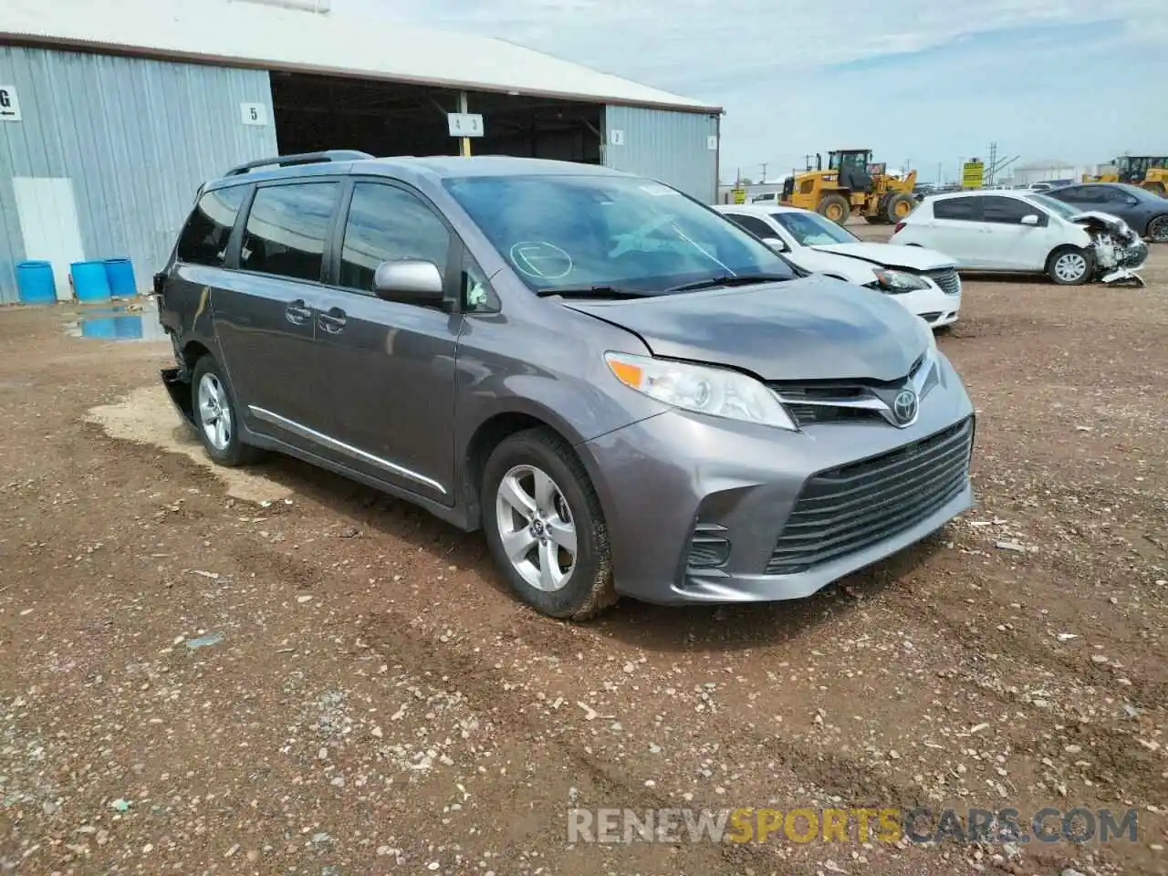 1 Фотография поврежденного автомобиля 5TDKZ3DC0KS010032 TOYOTA SIENNA 2019