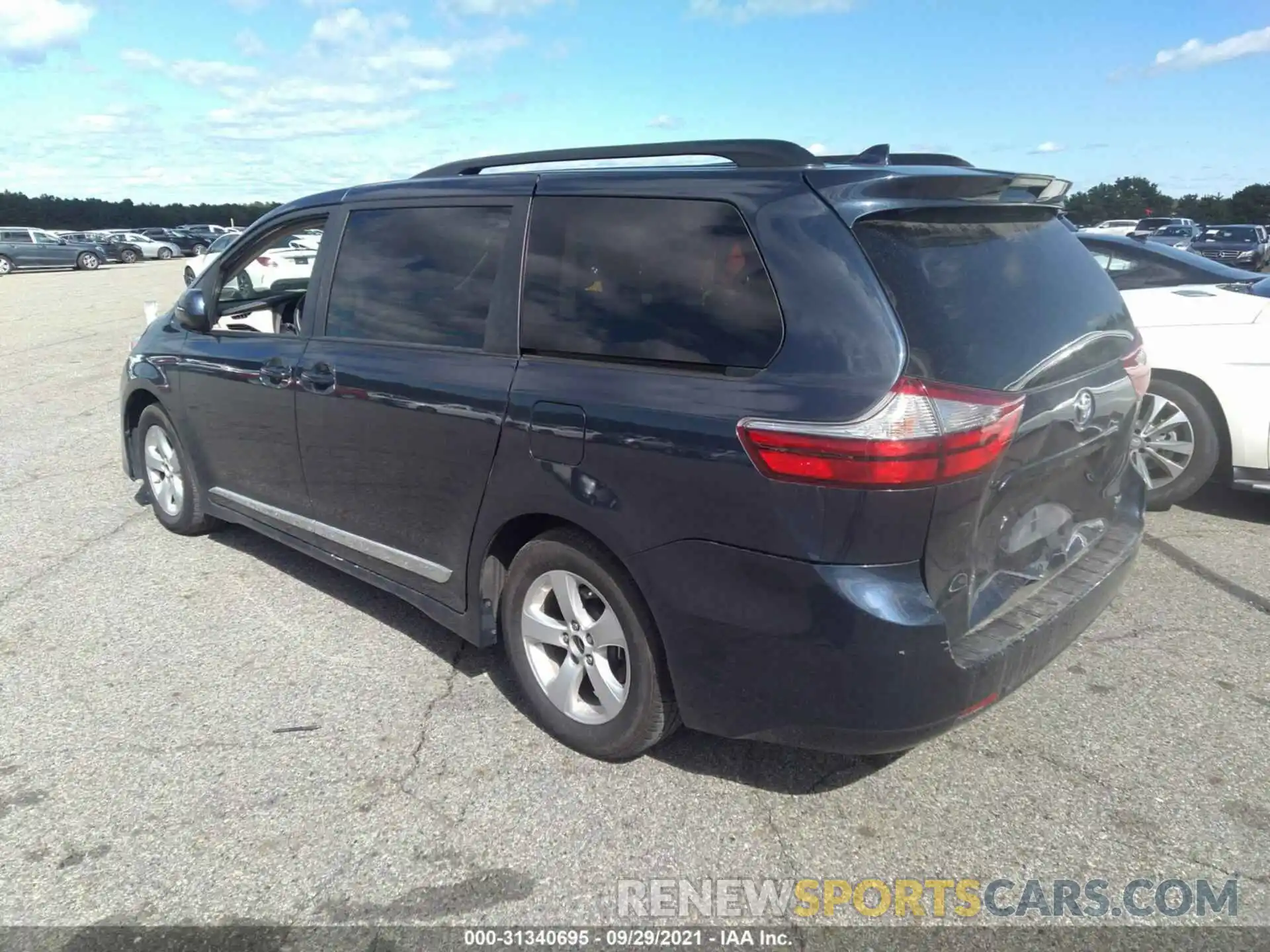 3 Photograph of a damaged car 5TDKZ3DC0KS016560 TOYOTA SIENNA 2019