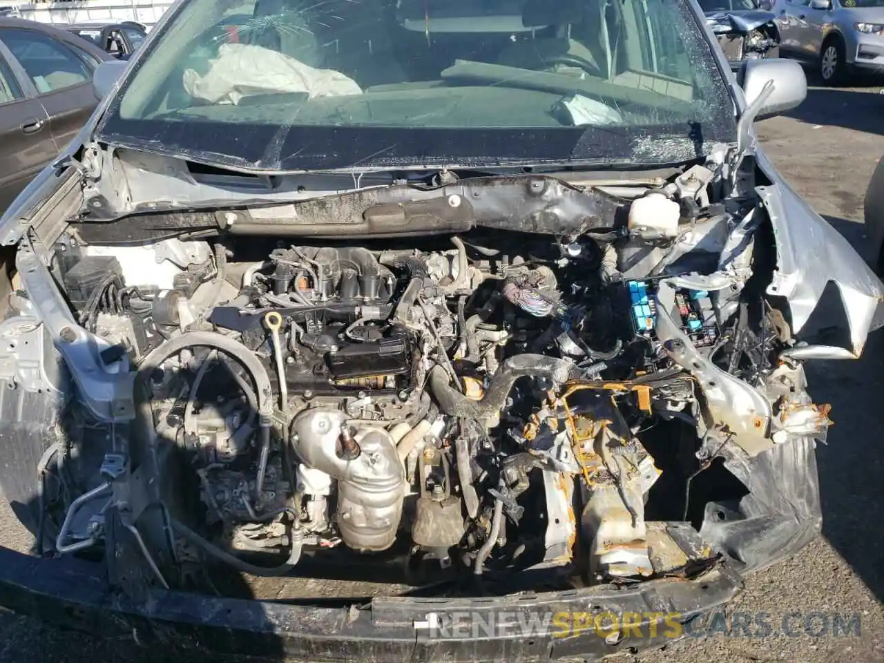 7 Photograph of a damaged car 5TDKZ3DC0KS972668 TOYOTA SIENNA 2019