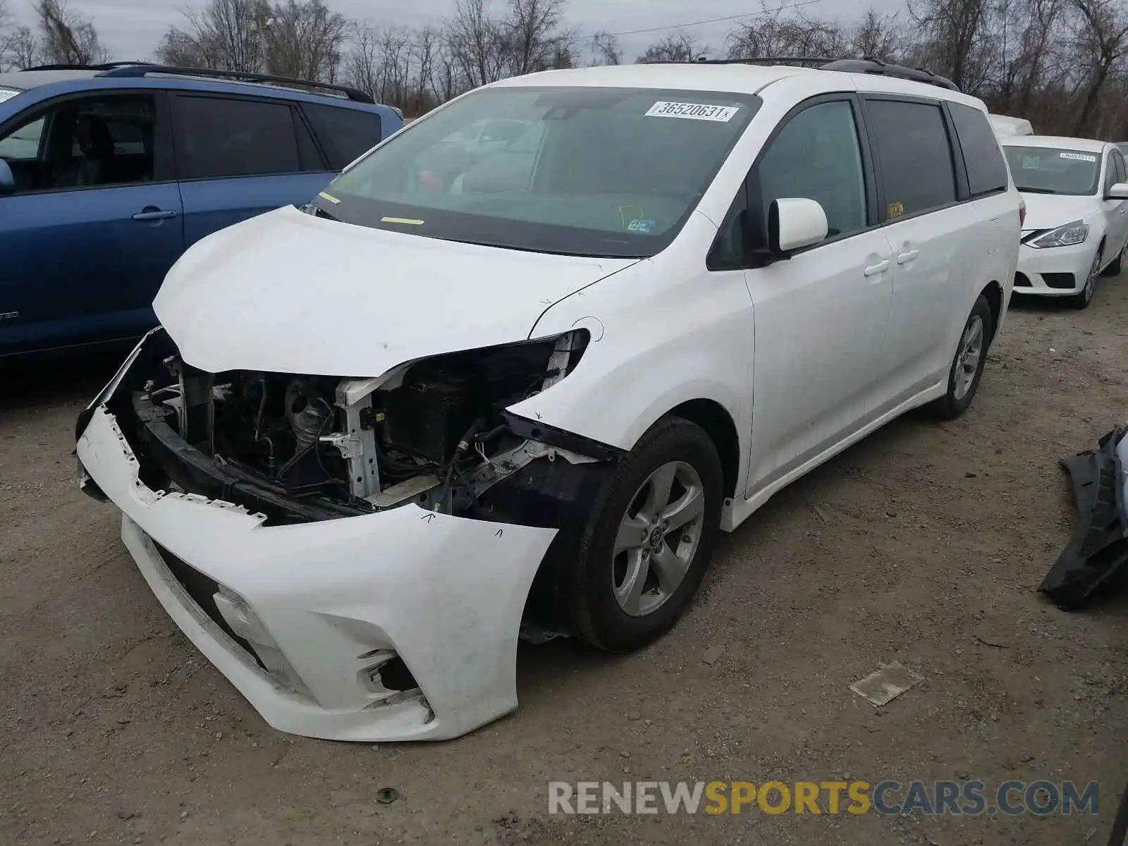 2 Photograph of a damaged car 5TDKZ3DC0KS979796 TOYOTA SIENNA 2019