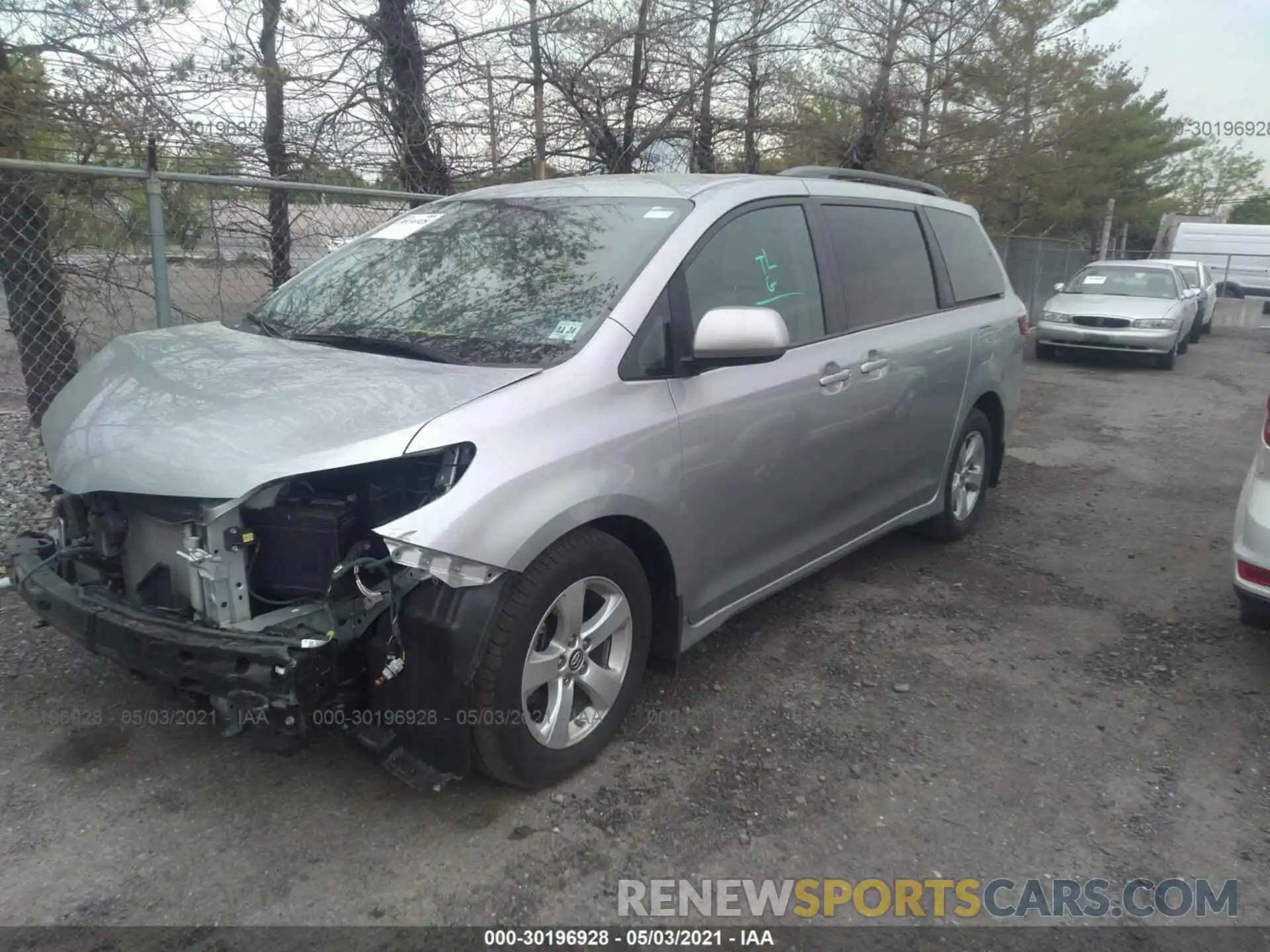 2 Photograph of a damaged car 5TDKZ3DC0KS990166 TOYOTA SIENNA 2019