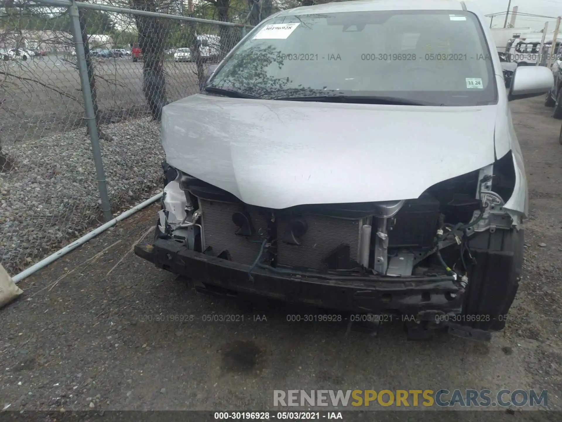 6 Photograph of a damaged car 5TDKZ3DC0KS990166 TOYOTA SIENNA 2019