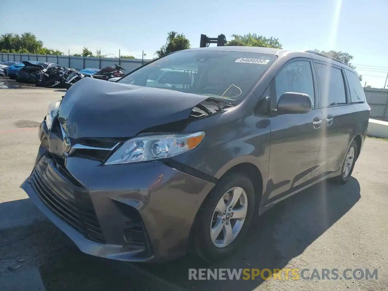 2 Photograph of a damaged car 5TDKZ3DC0KS995884 TOYOTA SIENNA 2019