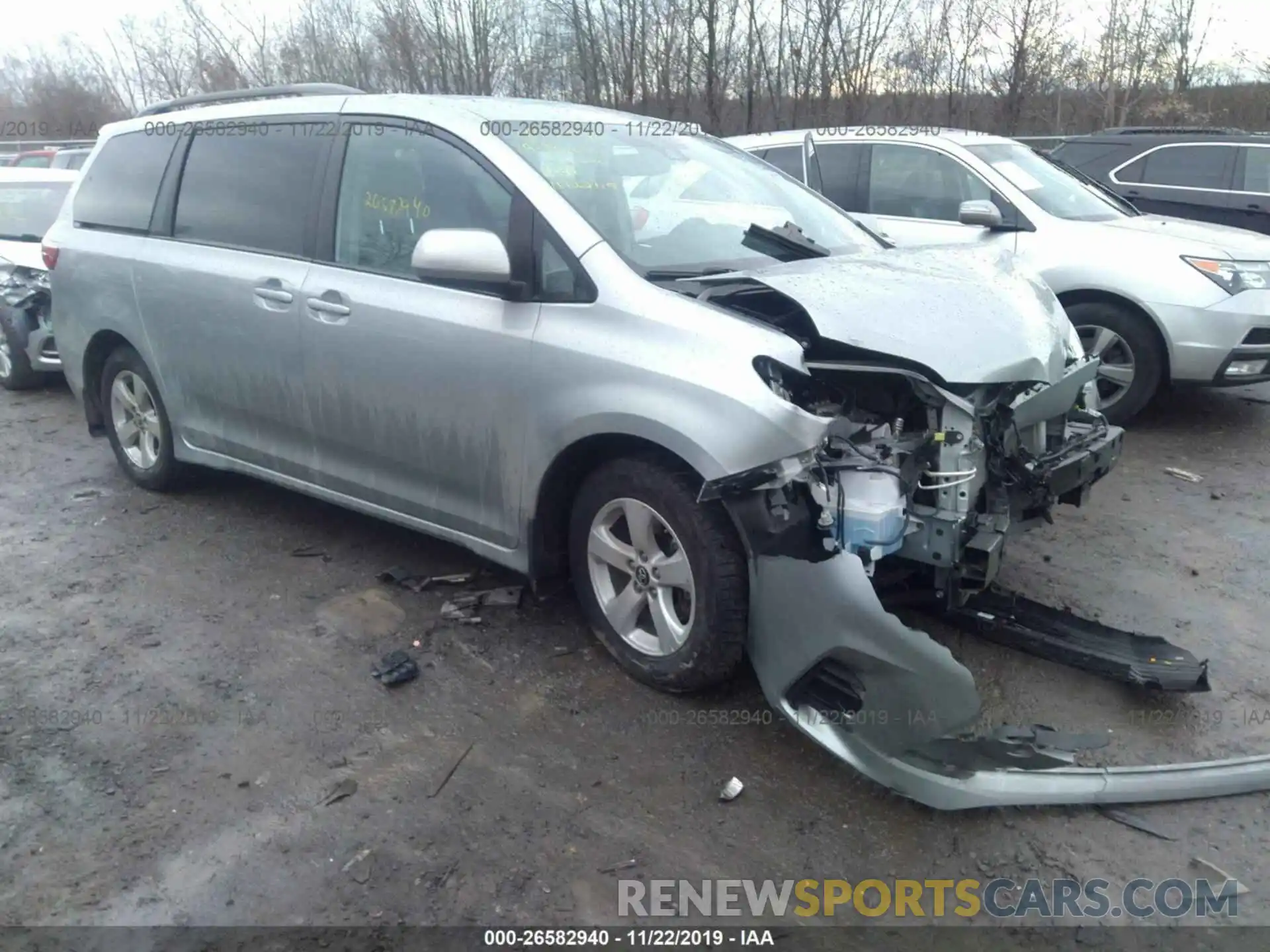 1 Photograph of a damaged car 5TDKZ3DC0KS999336 TOYOTA SIENNA 2019