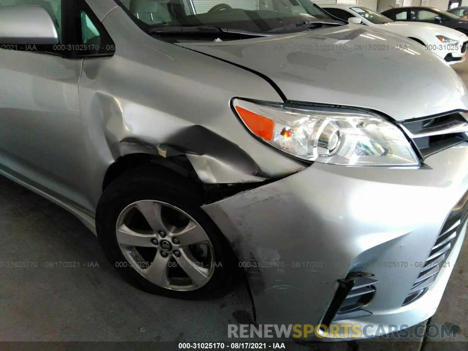 6 Photograph of a damaged car 5TDKZ3DC1KS011920 TOYOTA SIENNA 2019