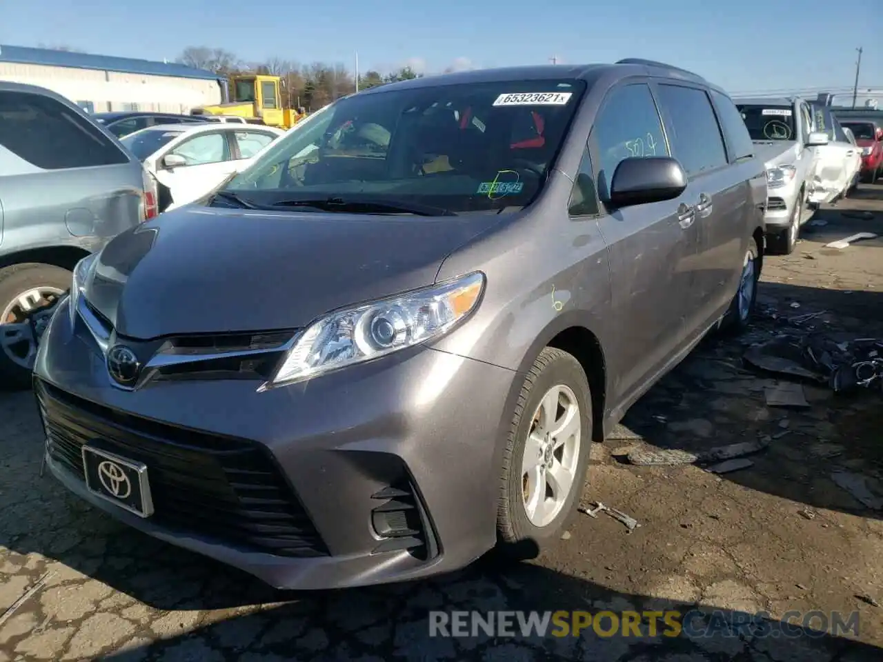 2 Photograph of a damaged car 5TDKZ3DC1KS012193 TOYOTA SIENNA 2019