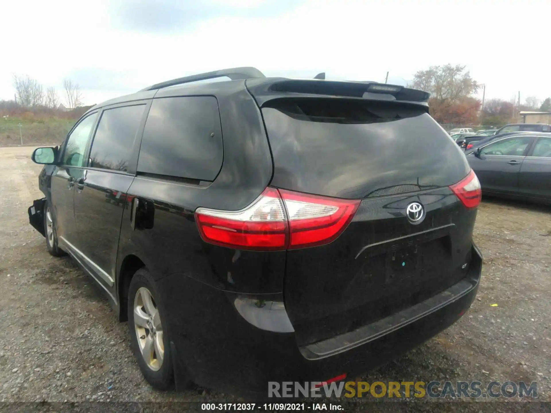 3 Фотография поврежденного автомобиля 5TDKZ3DC1KS012940 TOYOTA SIENNA 2019