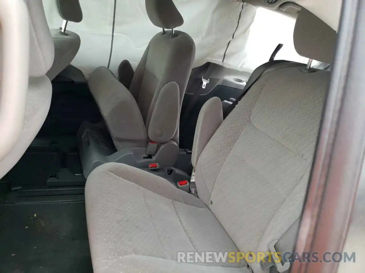 6 Фотография поврежденного автомобиля 5TDKZ3DC1KS013716 TOYOTA SIENNA 2019