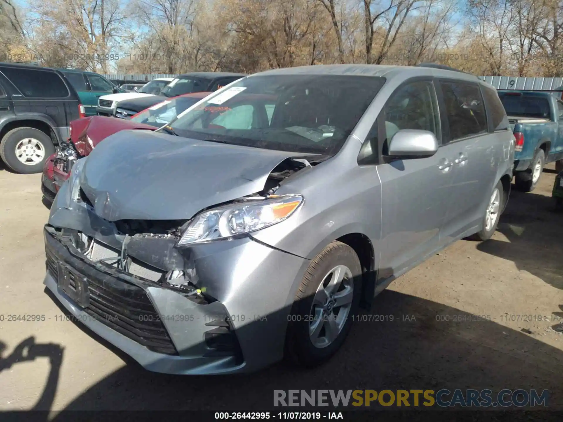 2 Photograph of a damaged car 5TDKZ3DC1KS019760 TOYOTA SIENNA 2019