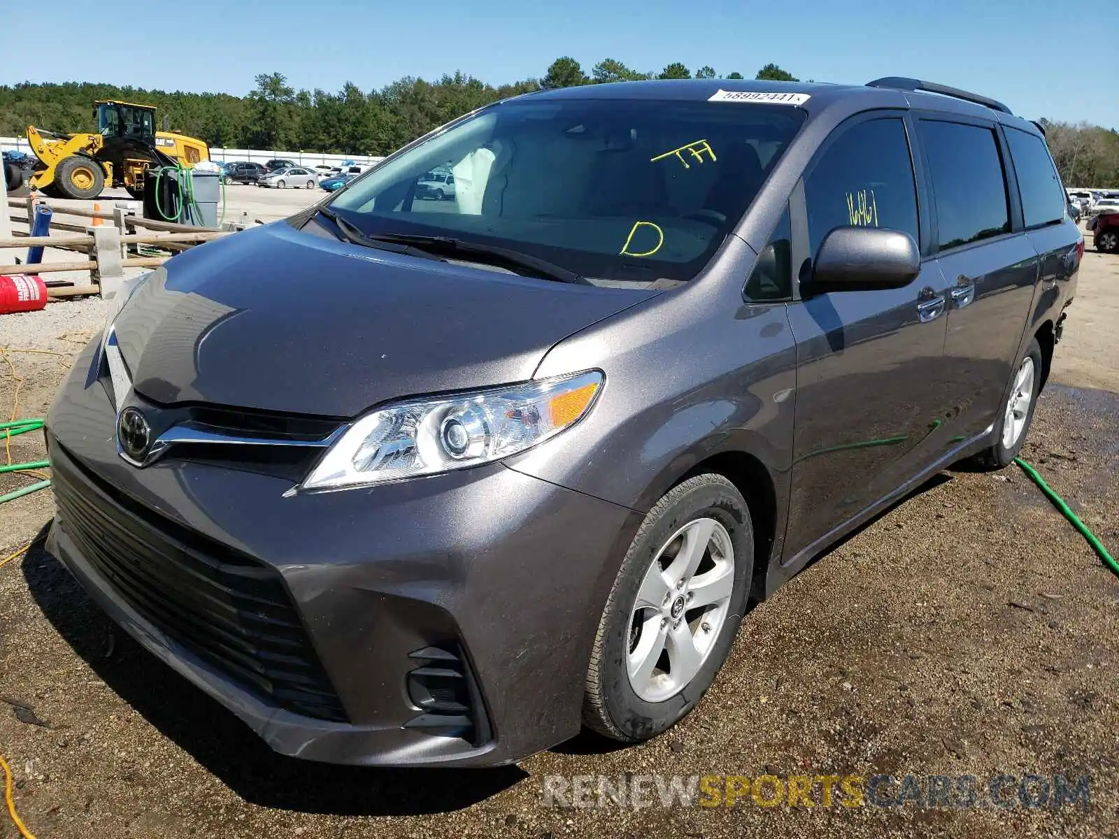 2 Photograph of a damaged car 5TDKZ3DC1KS967608 TOYOTA SIENNA 2019