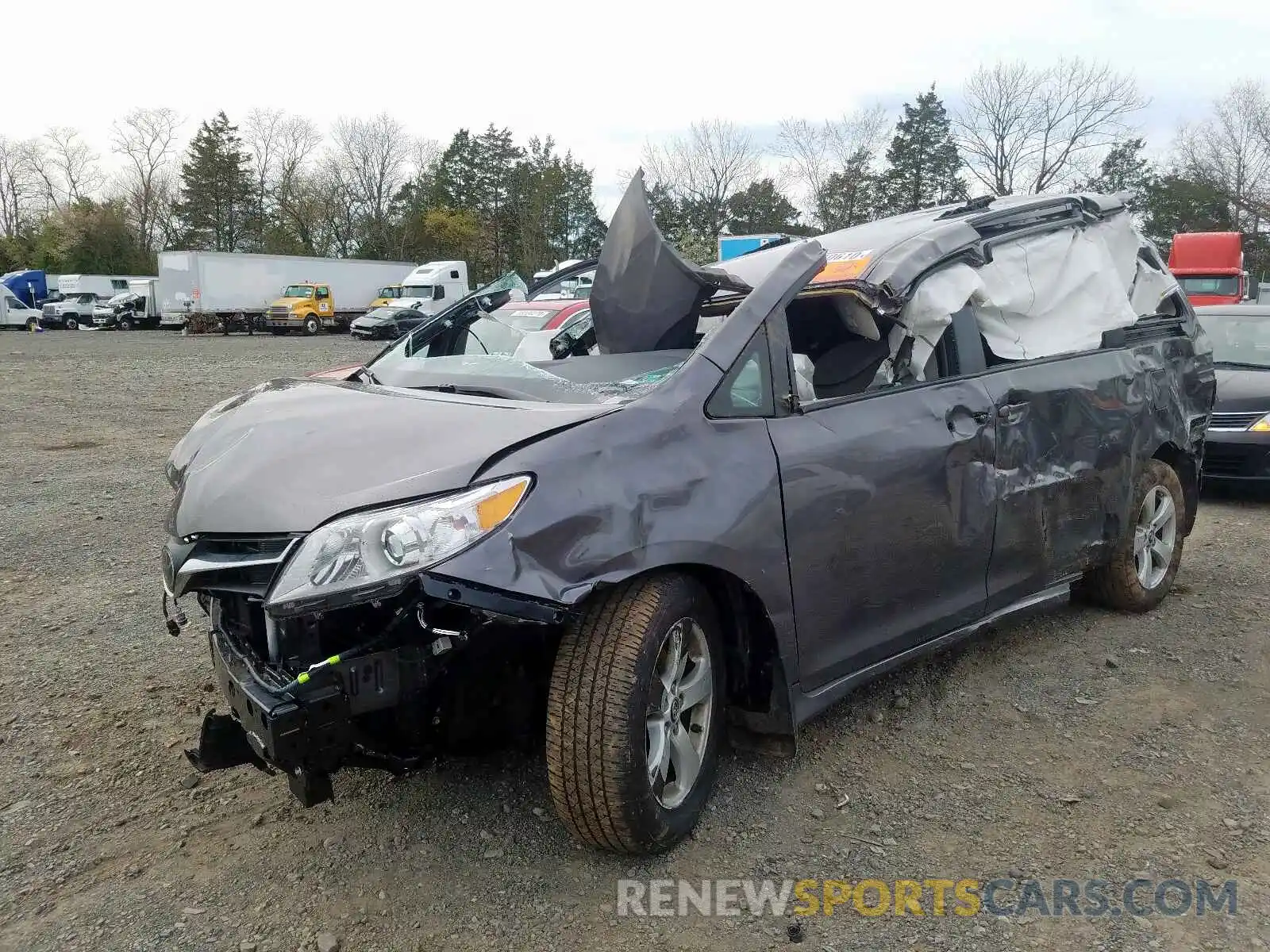 10 Photograph of a damaged car 5TDKZ3DC1KS981802 TOYOTA SIENNA 2019