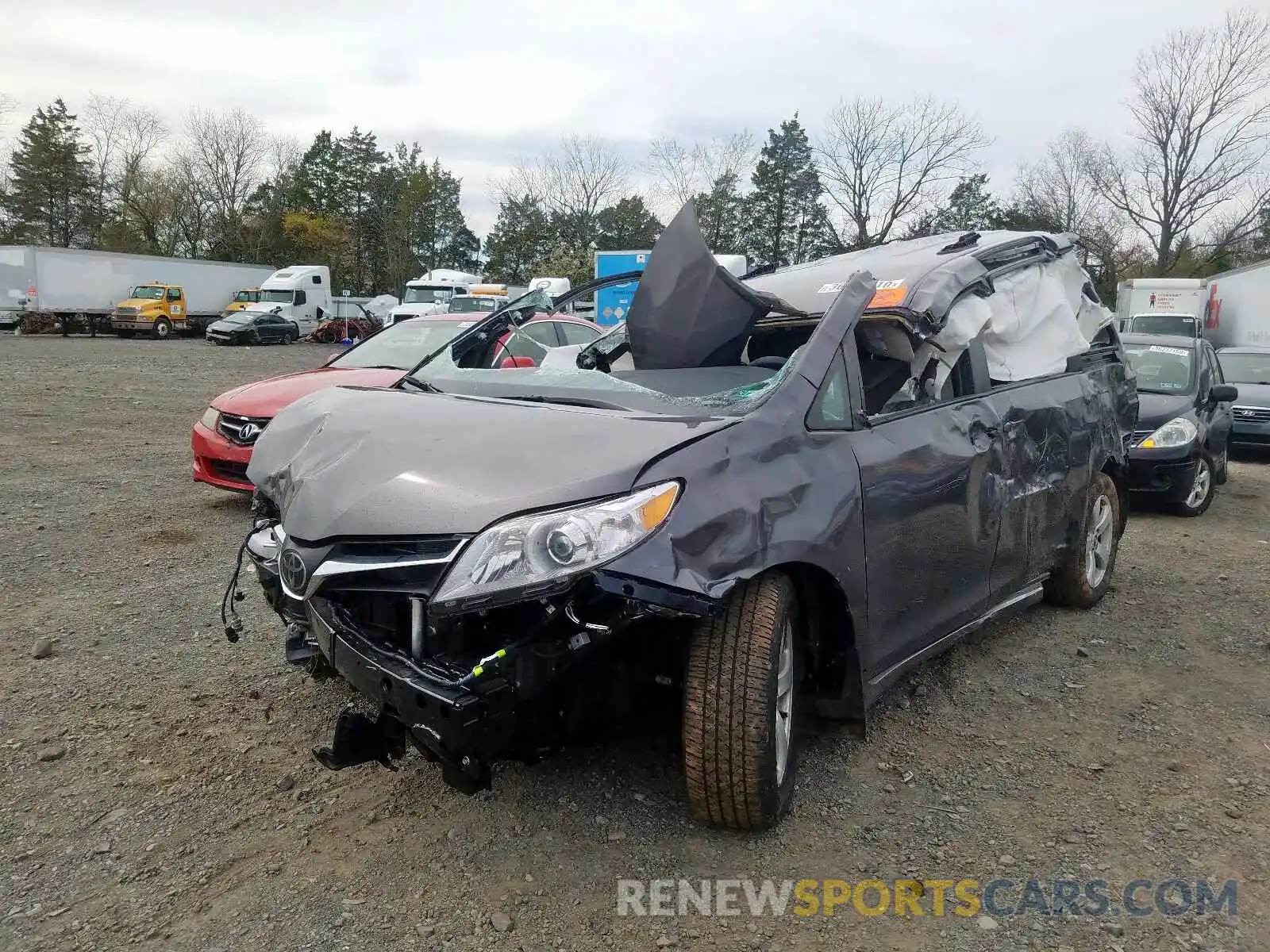 2 Photograph of a damaged car 5TDKZ3DC1KS981802 TOYOTA SIENNA 2019