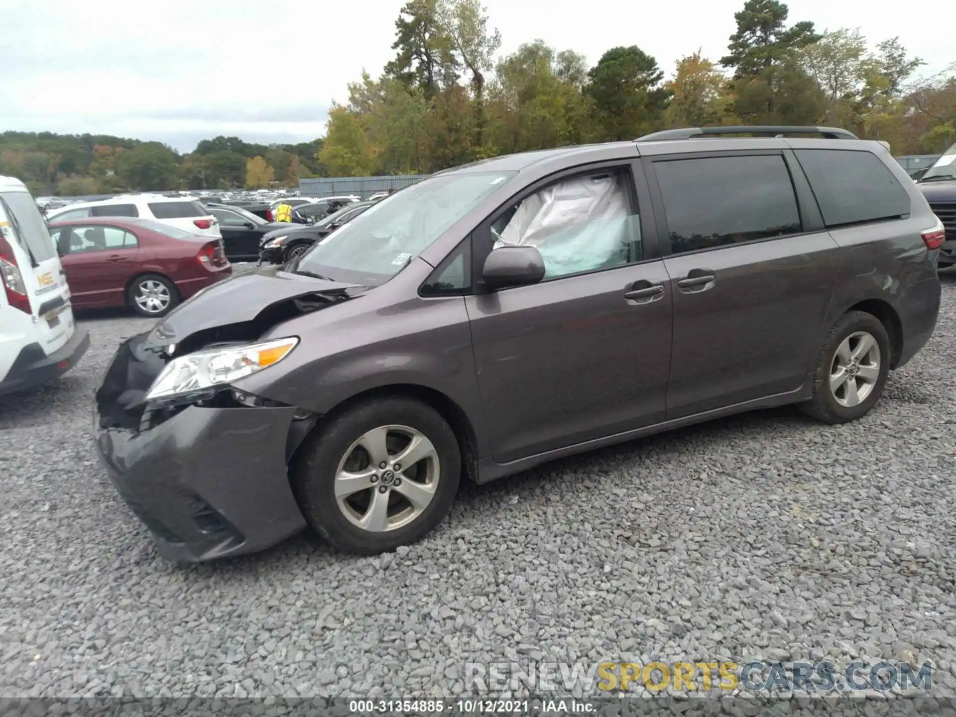 2 Photograph of a damaged car 5TDKZ3DC1KS986515 TOYOTA SIENNA 2019