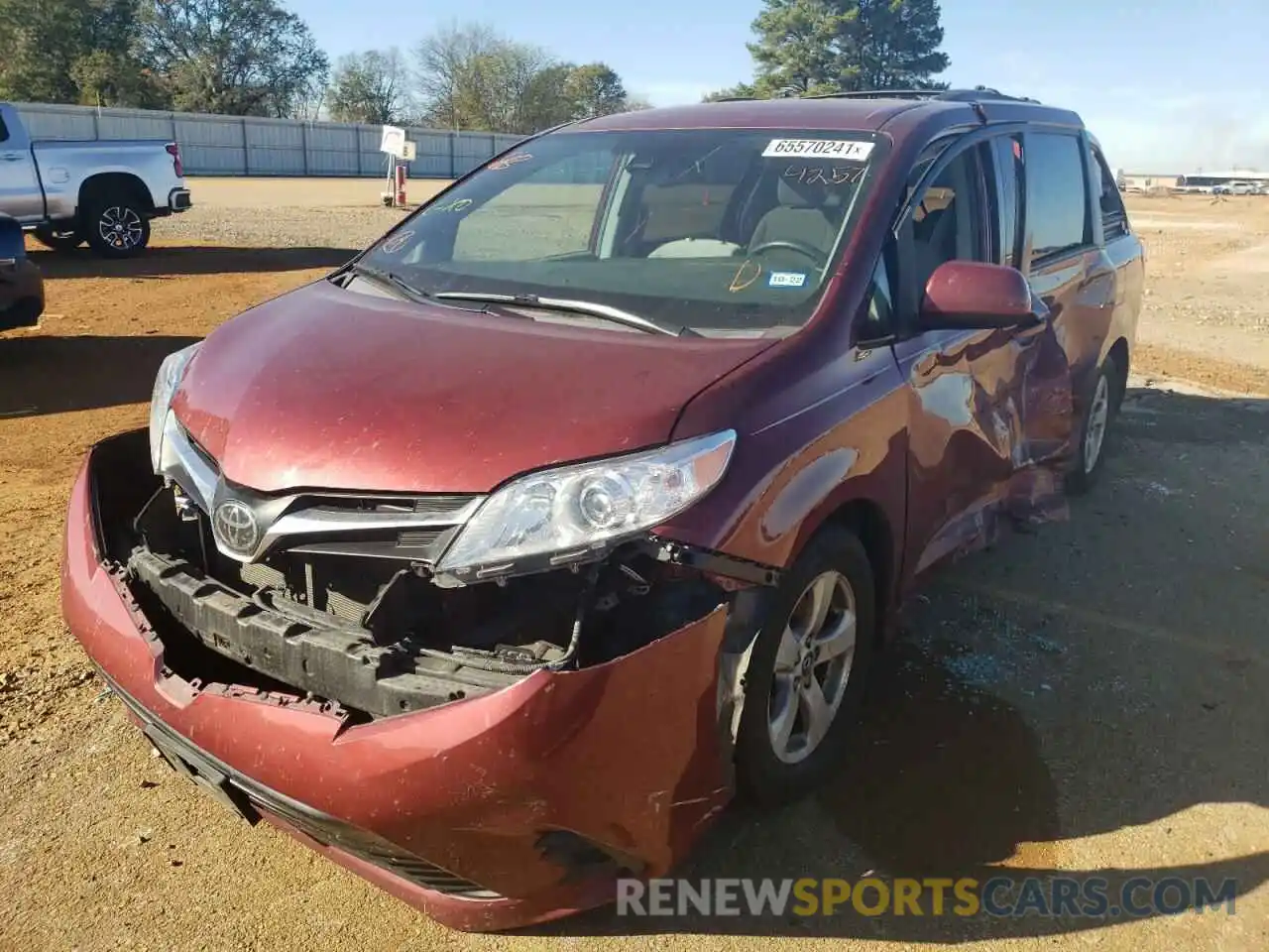 2 Photograph of a damaged car 5TDKZ3DC1KS994257 TOYOTA SIENNA 2019