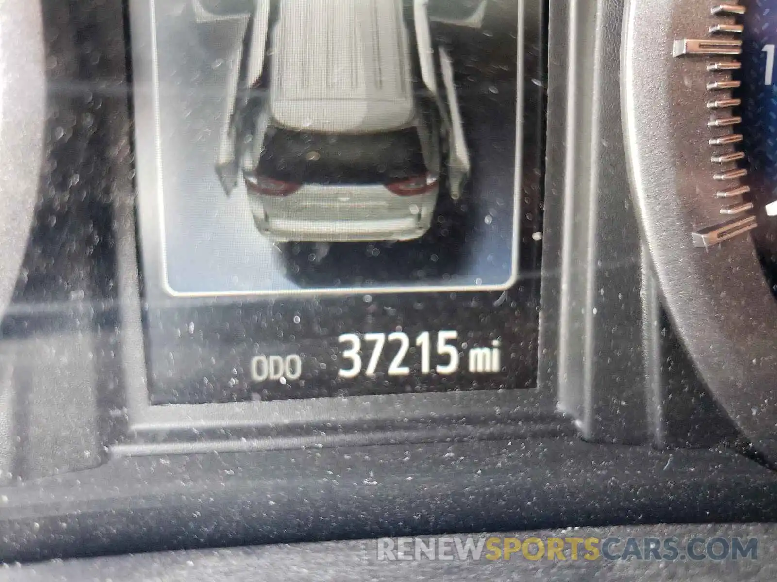 8 Photograph of a damaged car 5TDKZ3DC2KS001087 TOYOTA SIENNA 2019