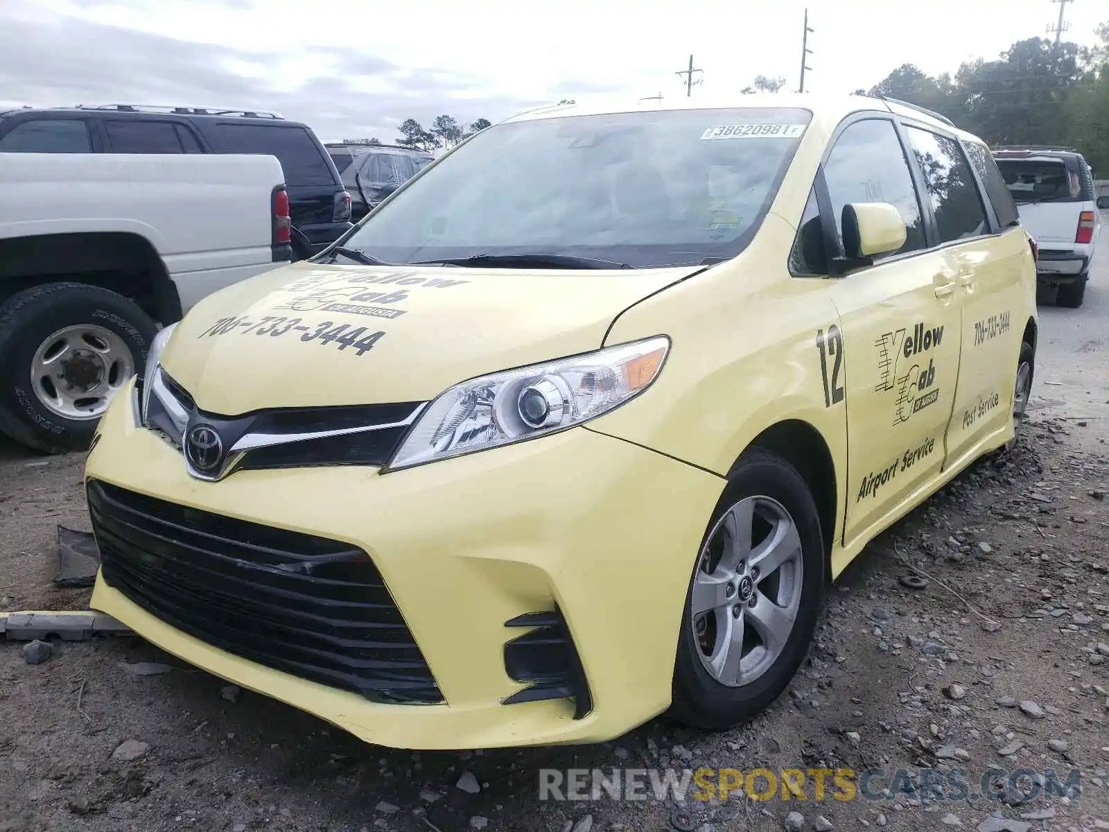 2 Photograph of a damaged car 5TDKZ3DC2KS006645 TOYOTA SIENNA 2019