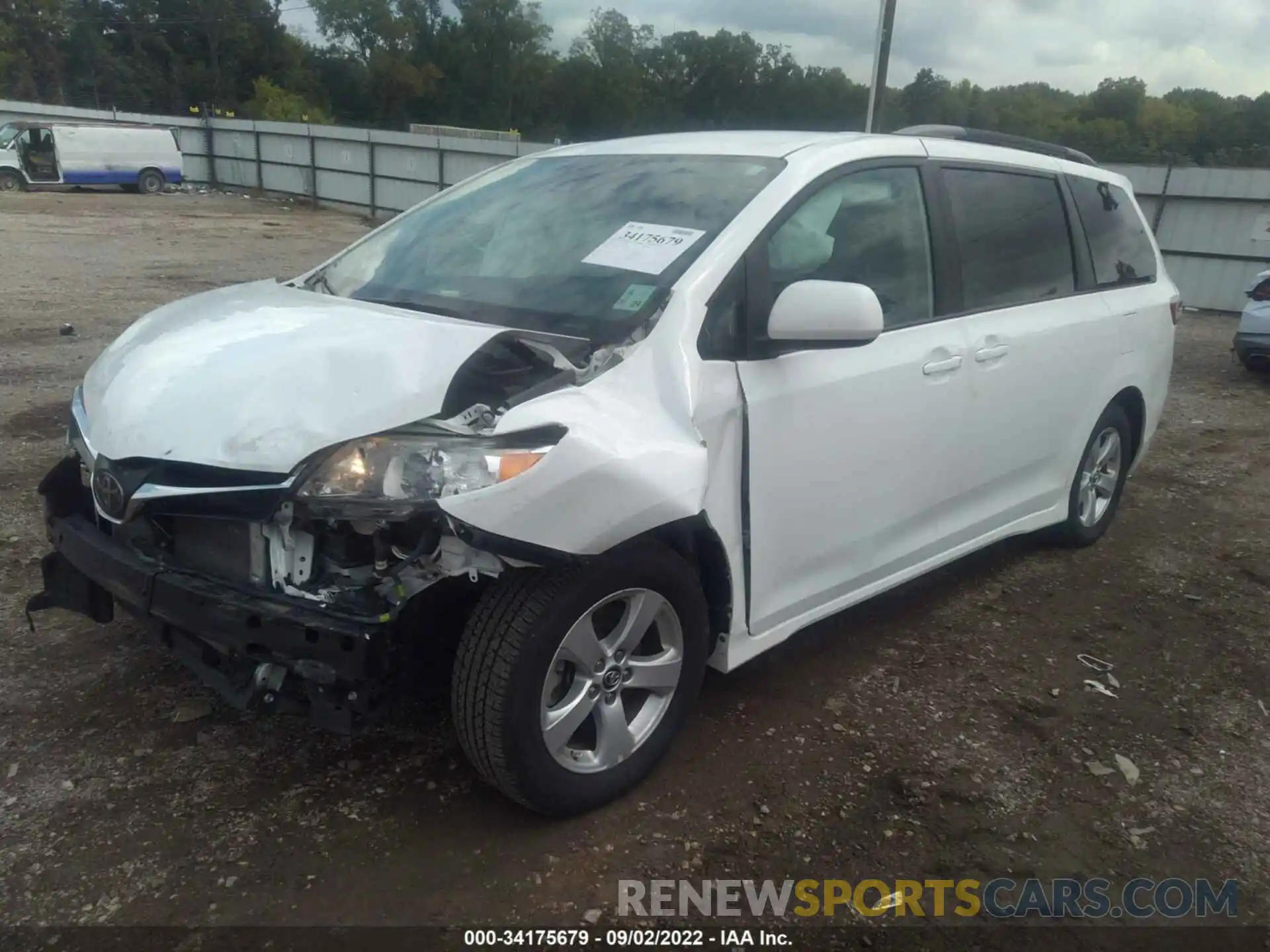 2 Photograph of a damaged car 5TDKZ3DC2KS018598 TOYOTA SIENNA 2019