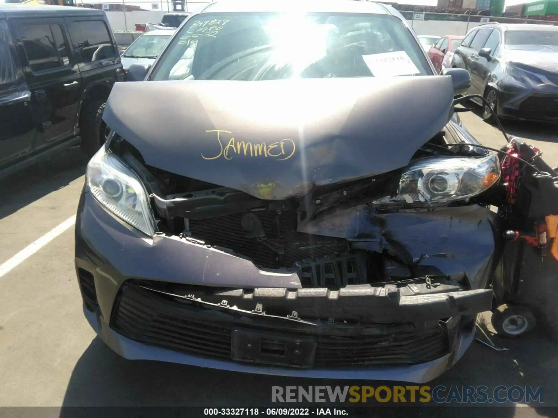 6 Photograph of a damaged car 5TDKZ3DC2KS967598 TOYOTA SIENNA 2019