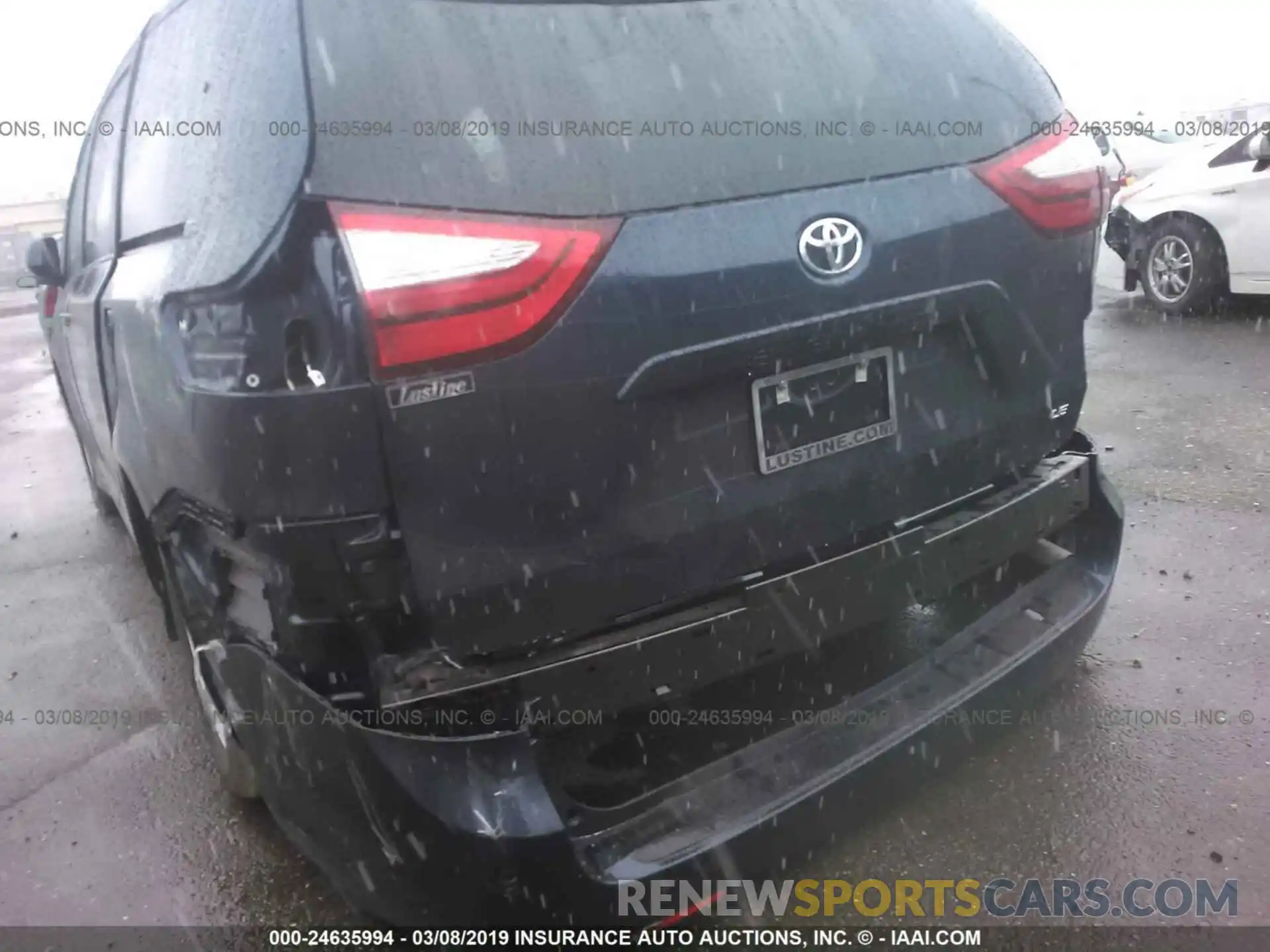 6 Photograph of a damaged car 5TDKZ3DC2KS967939 TOYOTA SIENNA 2019