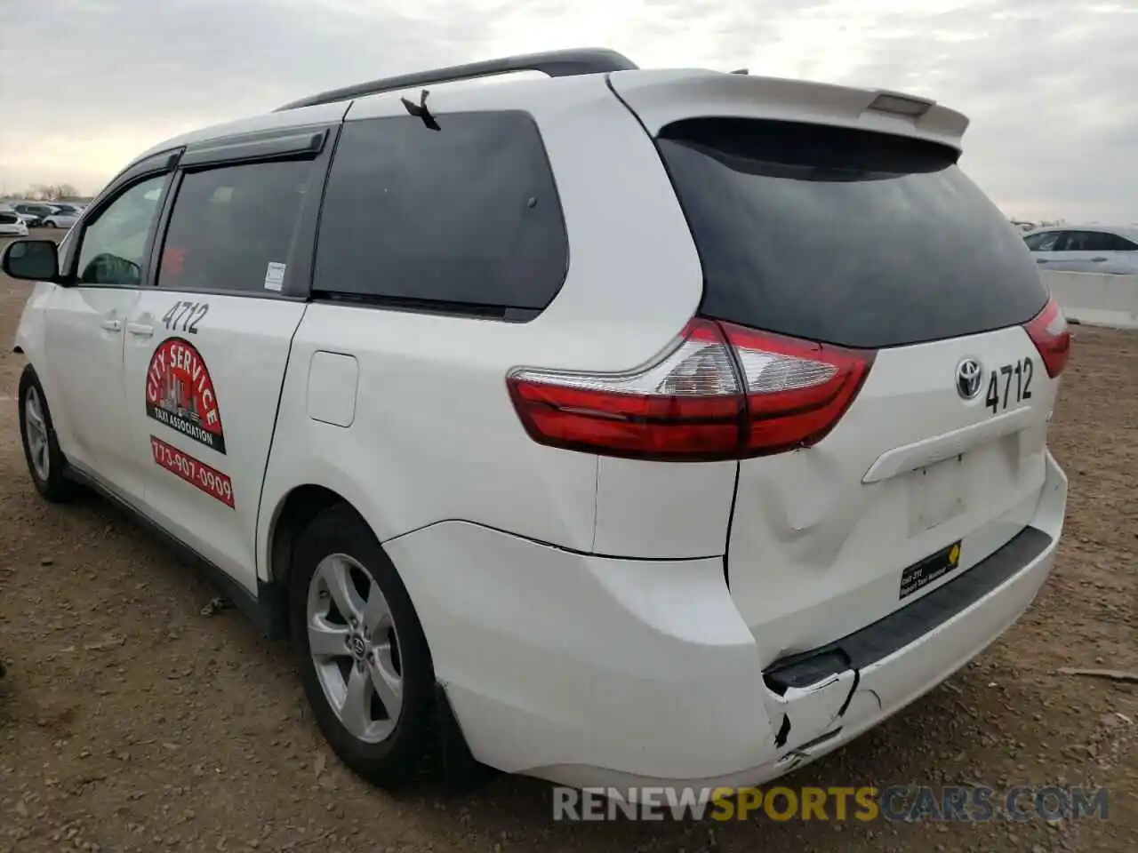 3 Photograph of a damaged car 5TDKZ3DC2KS972039 TOYOTA SIENNA 2019