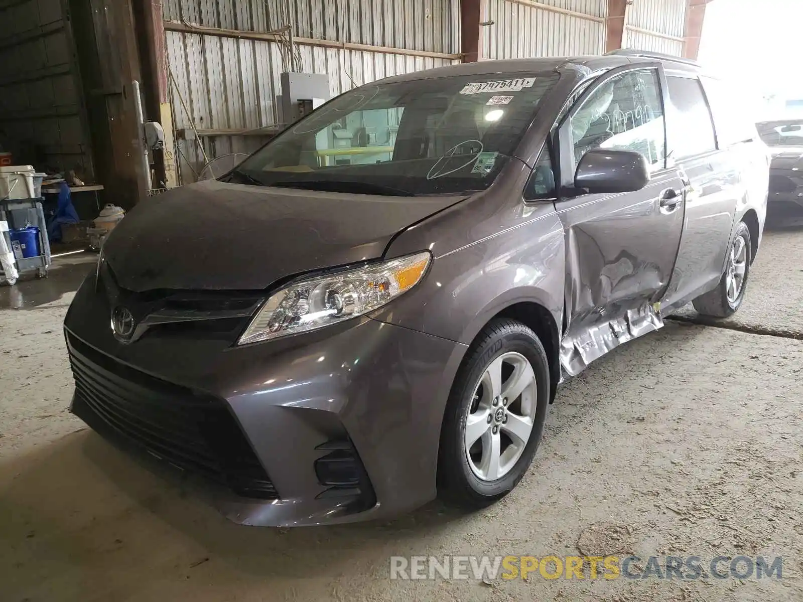 2 Photograph of a damaged car 5TDKZ3DC2KS993862 TOYOTA SIENNA 2019