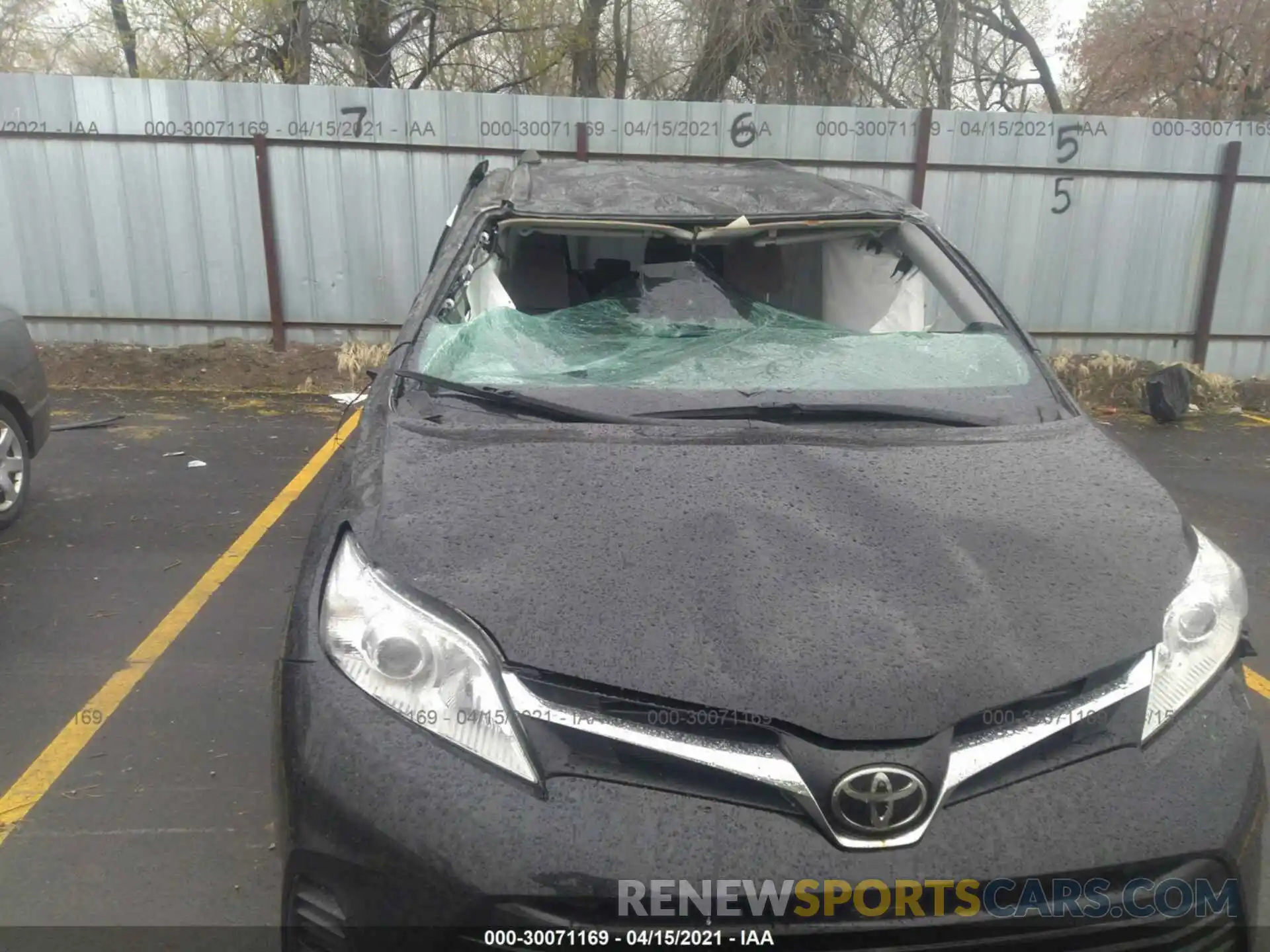 6 Photograph of a damaged car 5TDKZ3DC3KS003365 TOYOTA SIENNA 2019