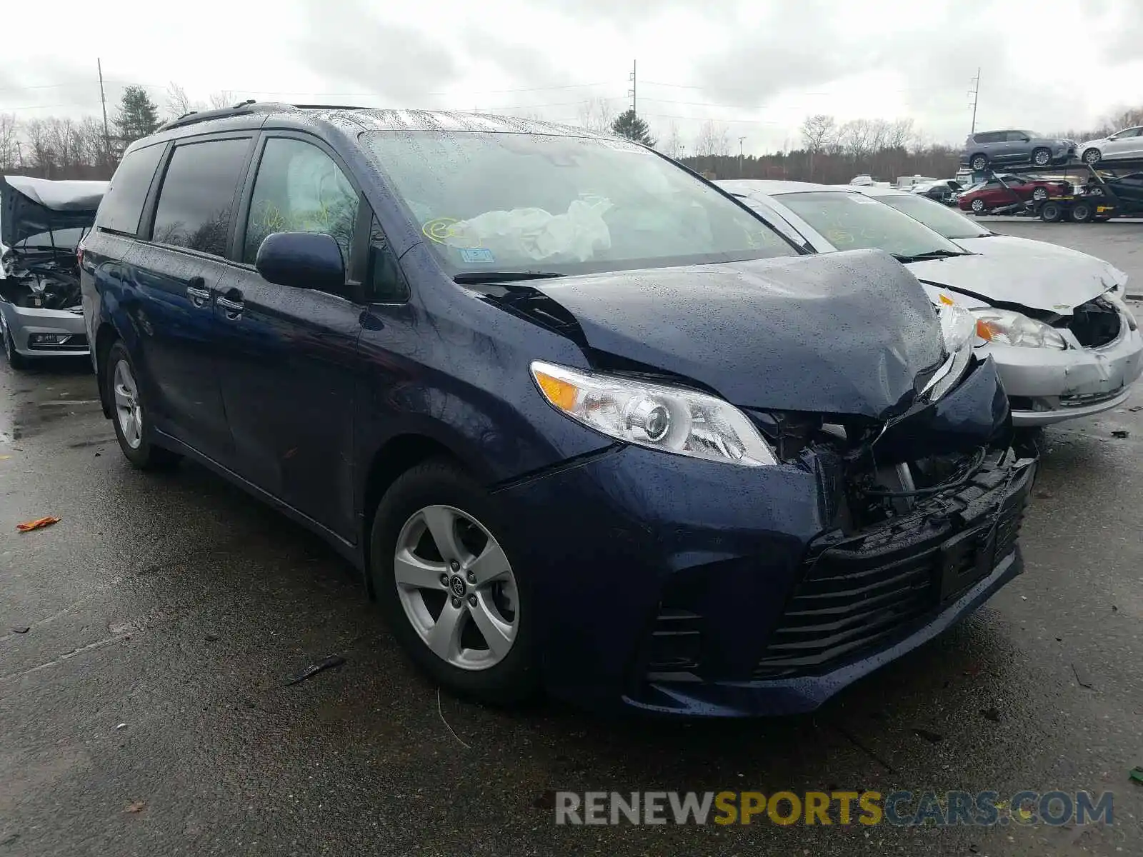 1 Photograph of a damaged car 5TDKZ3DC3KS006413 TOYOTA SIENNA 2019