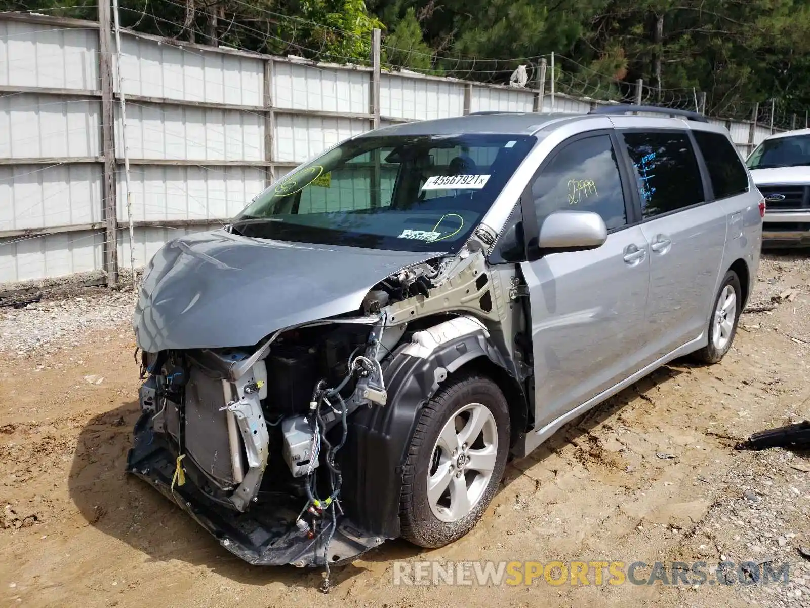 2 Photograph of a damaged car 5TDKZ3DC3KS020716 TOYOTA SIENNA 2019
