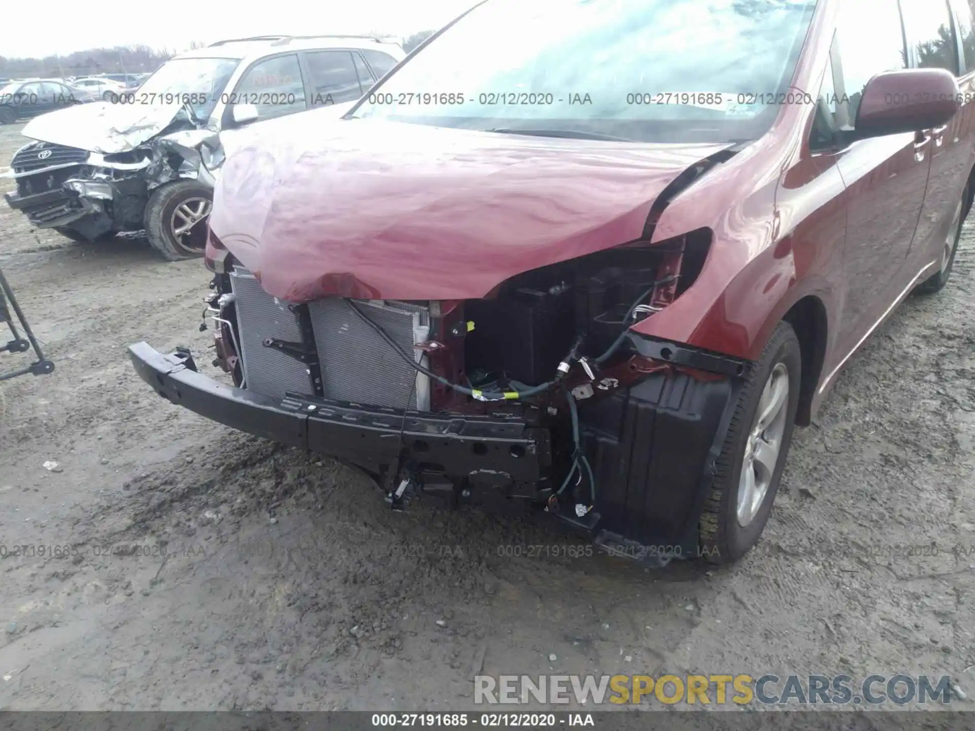 6 Photograph of a damaged car 5TDKZ3DC3KS020747 TOYOTA SIENNA 2019