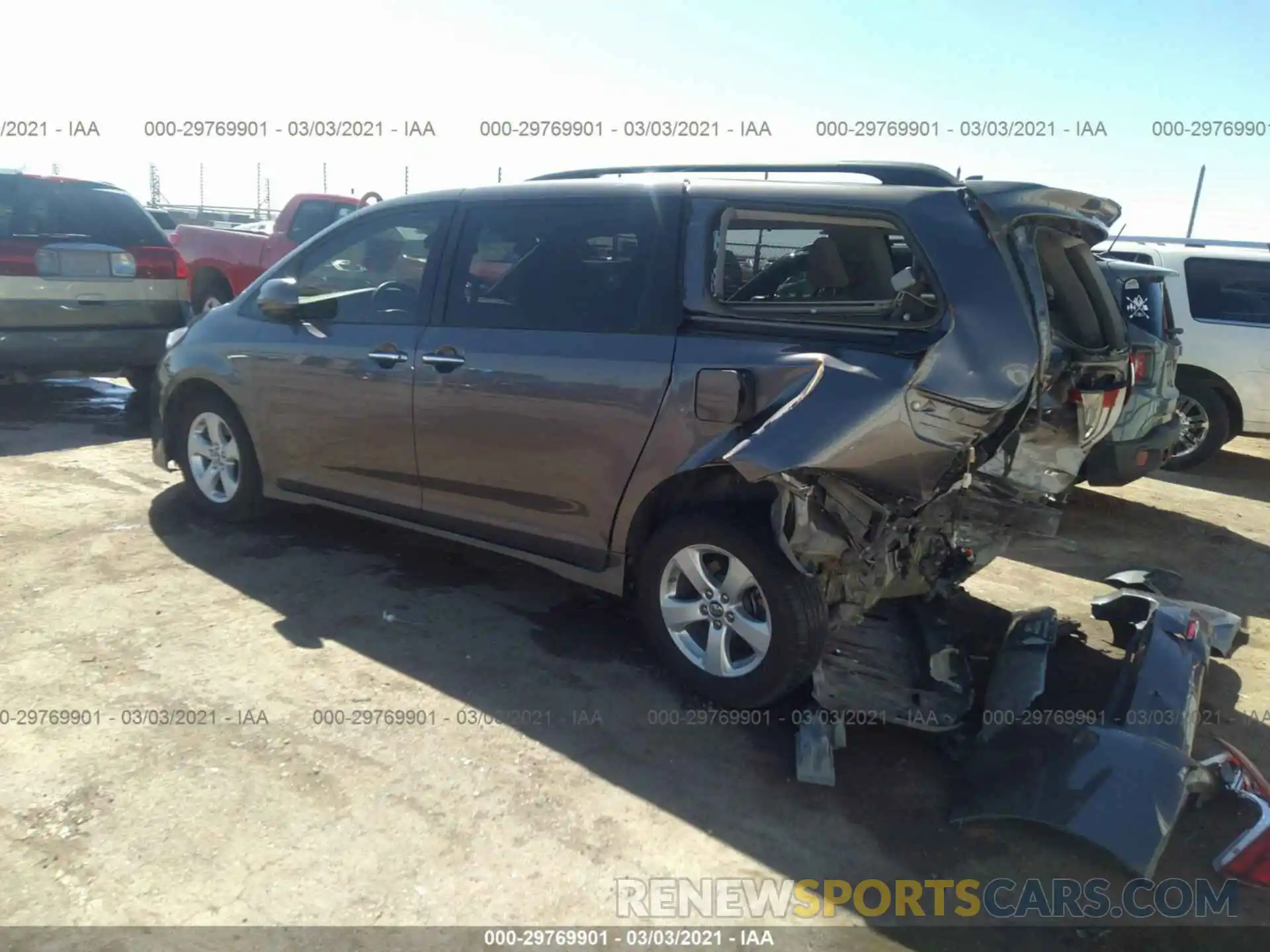 3 Photograph of a damaged car 5TDKZ3DC3KS970381 TOYOTA SIENNA 2019