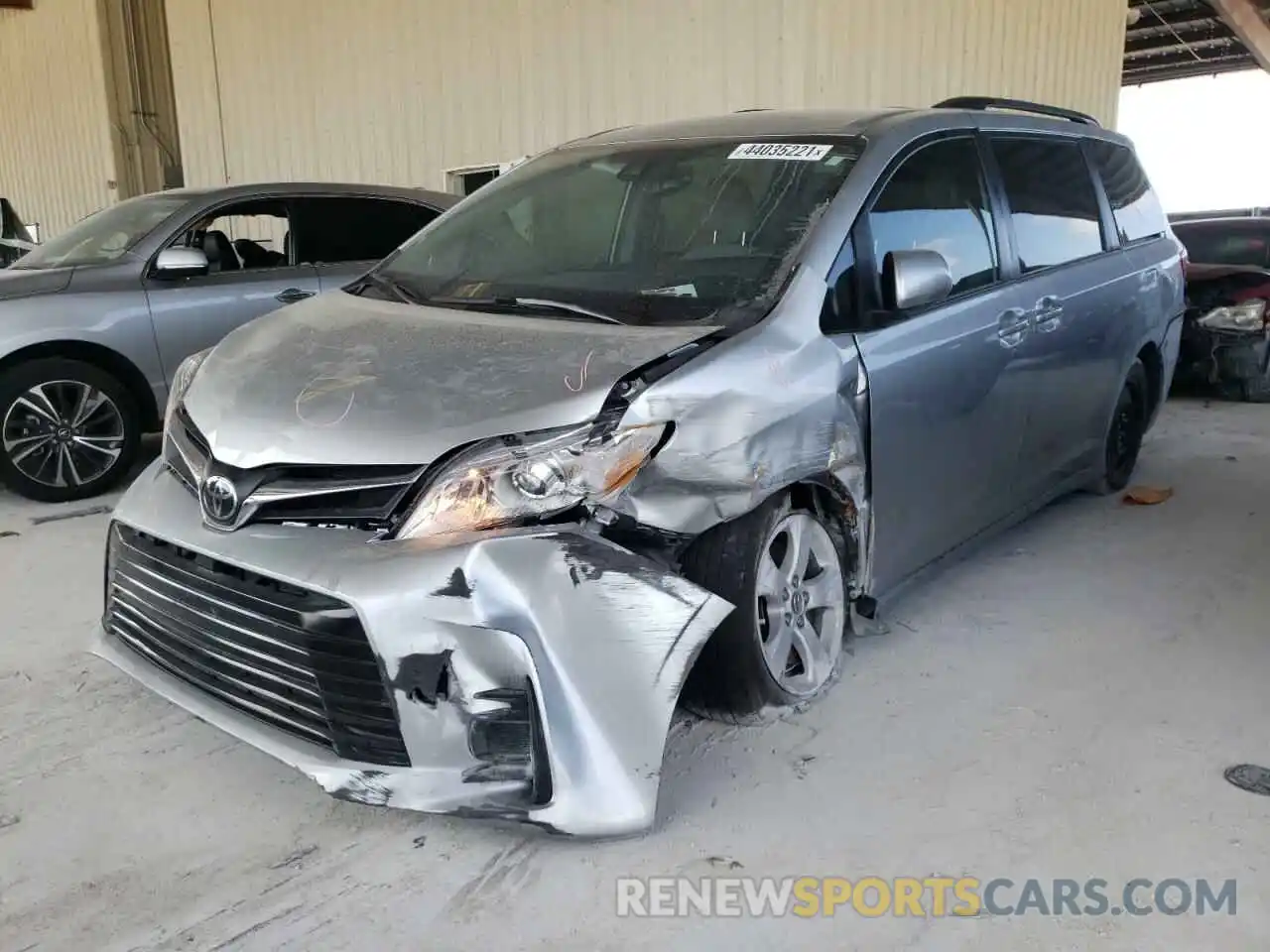 2 Photograph of a damaged car 5TDKZ3DC3KS981543 TOYOTA SIENNA 2019