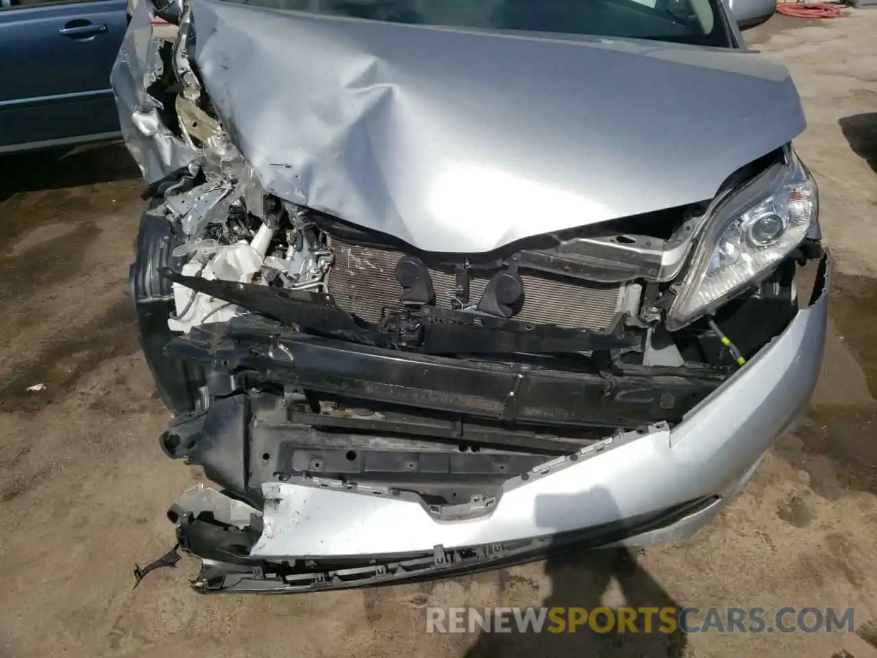 7 Photograph of a damaged car 5TDKZ3DC3KS982160 TOYOTA SIENNA 2019