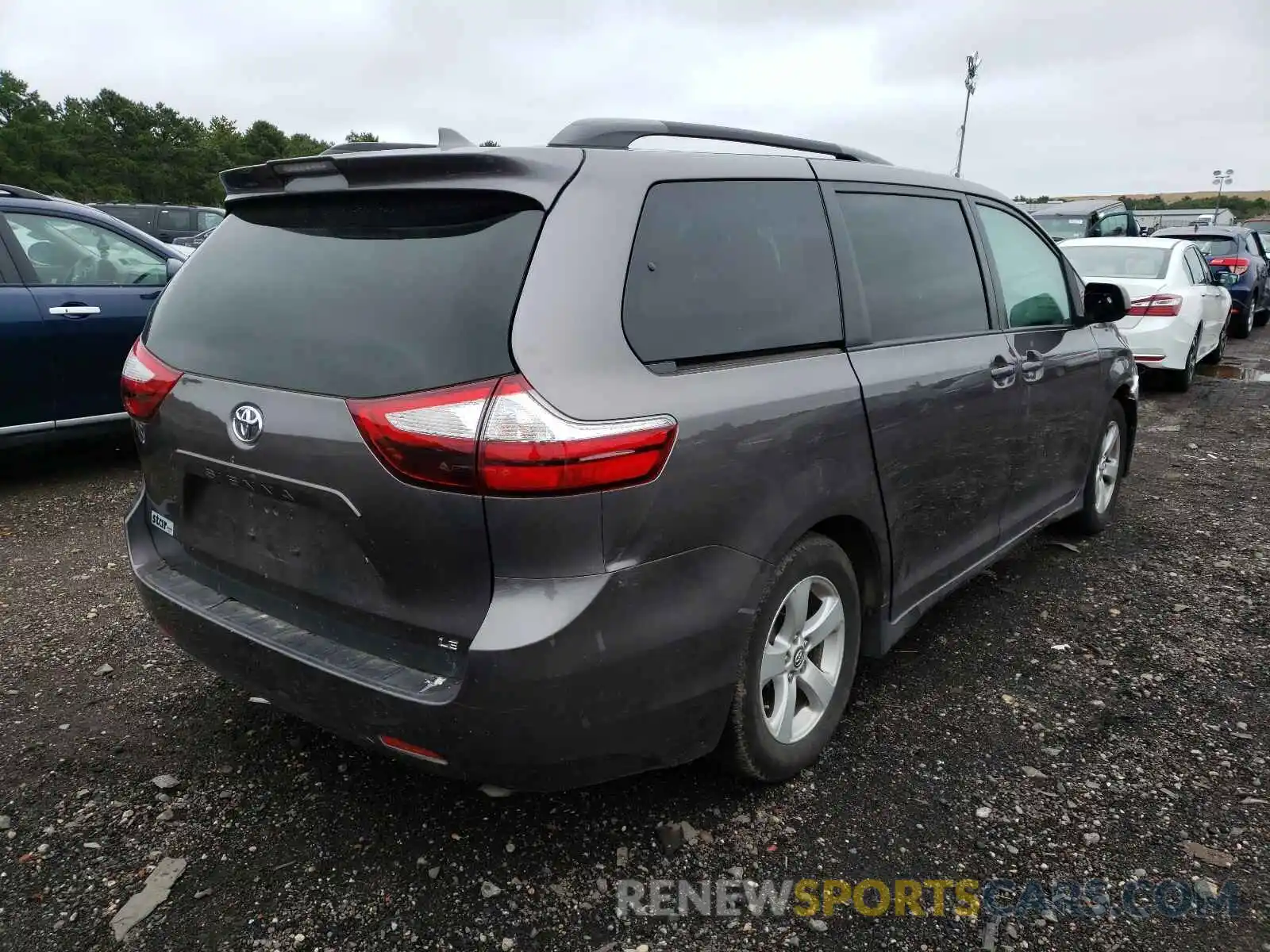 4 Фотография поврежденного автомобиля 5TDKZ3DC3KS990016 TOYOTA SIENNA 2019