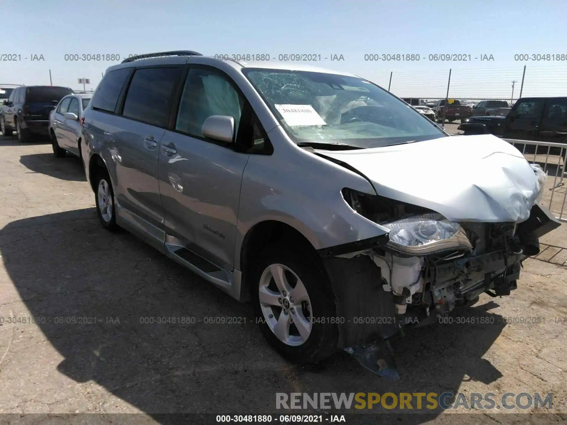 1 Photograph of a damaged car 5TDKZ3DC3KS993255 TOYOTA SIENNA 2019