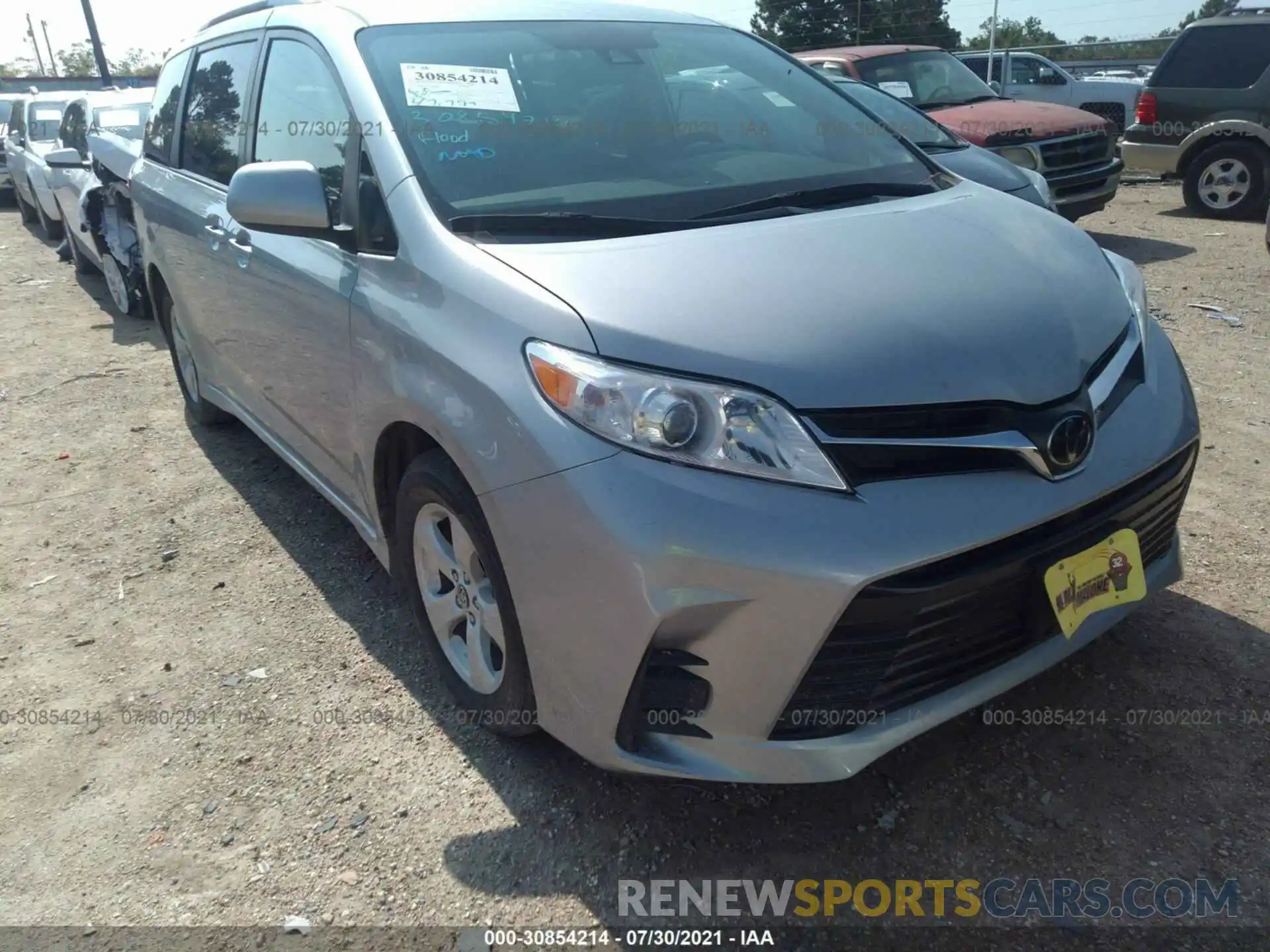 1 Photograph of a damaged car 5TDKZ3DC3KS998911 TOYOTA SIENNA 2019