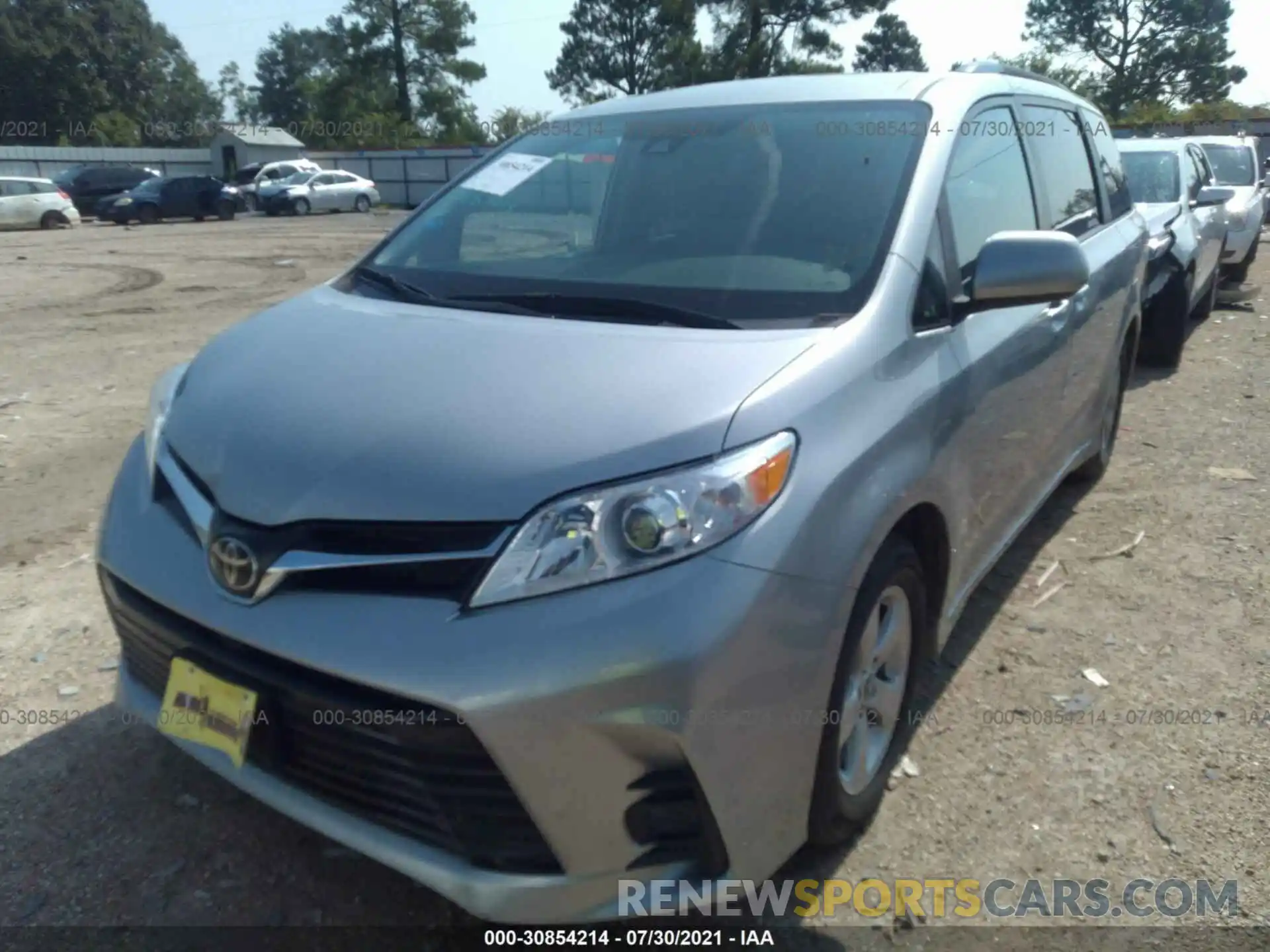 2 Photograph of a damaged car 5TDKZ3DC3KS998911 TOYOTA SIENNA 2019