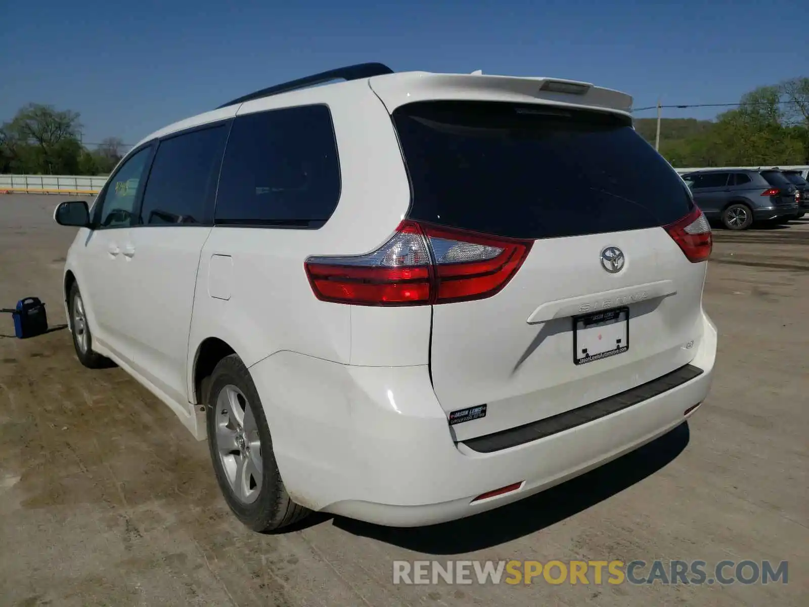 3 Фотография поврежденного автомобиля 5TDKZ3DC4KS003732 TOYOTA SIENNA 2019