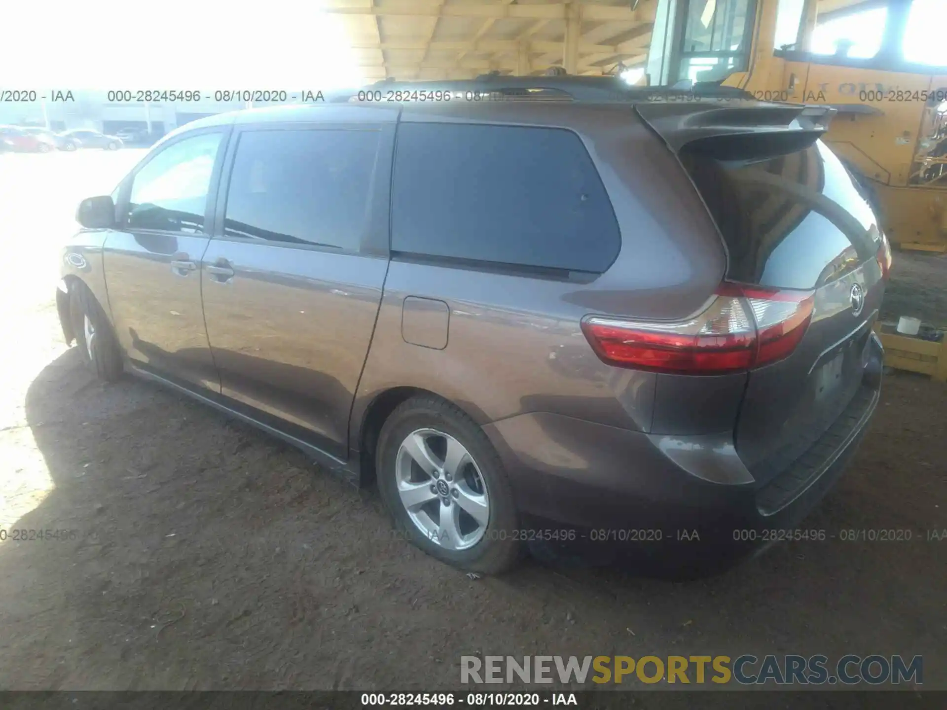 3 Фотография поврежденного автомобиля 5TDKZ3DC4KS004556 TOYOTA SIENNA 2019