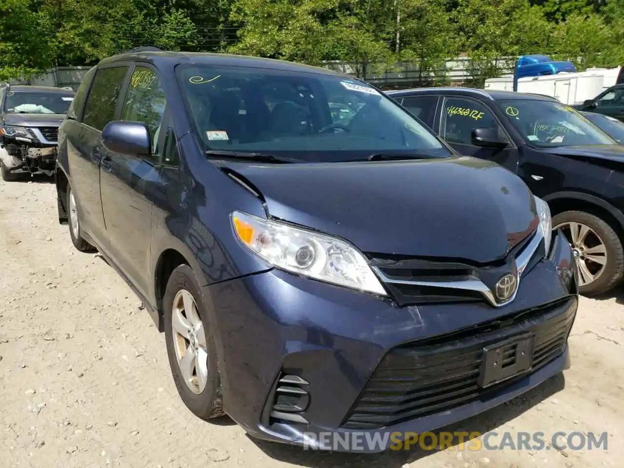 1 Photograph of a damaged car 5TDKZ3DC4KS966176 TOYOTA SIENNA 2019