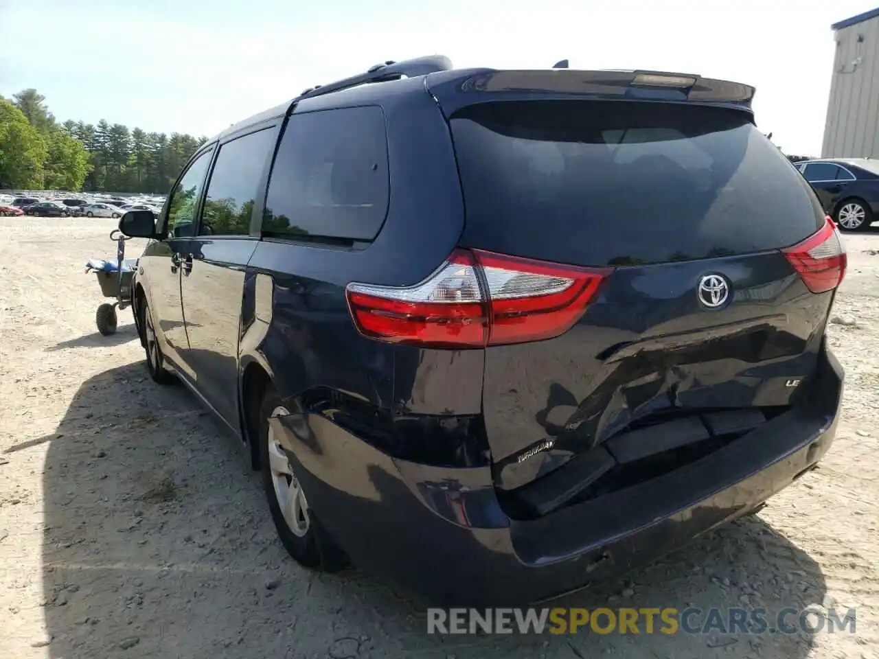 3 Photograph of a damaged car 5TDKZ3DC4KS966176 TOYOTA SIENNA 2019