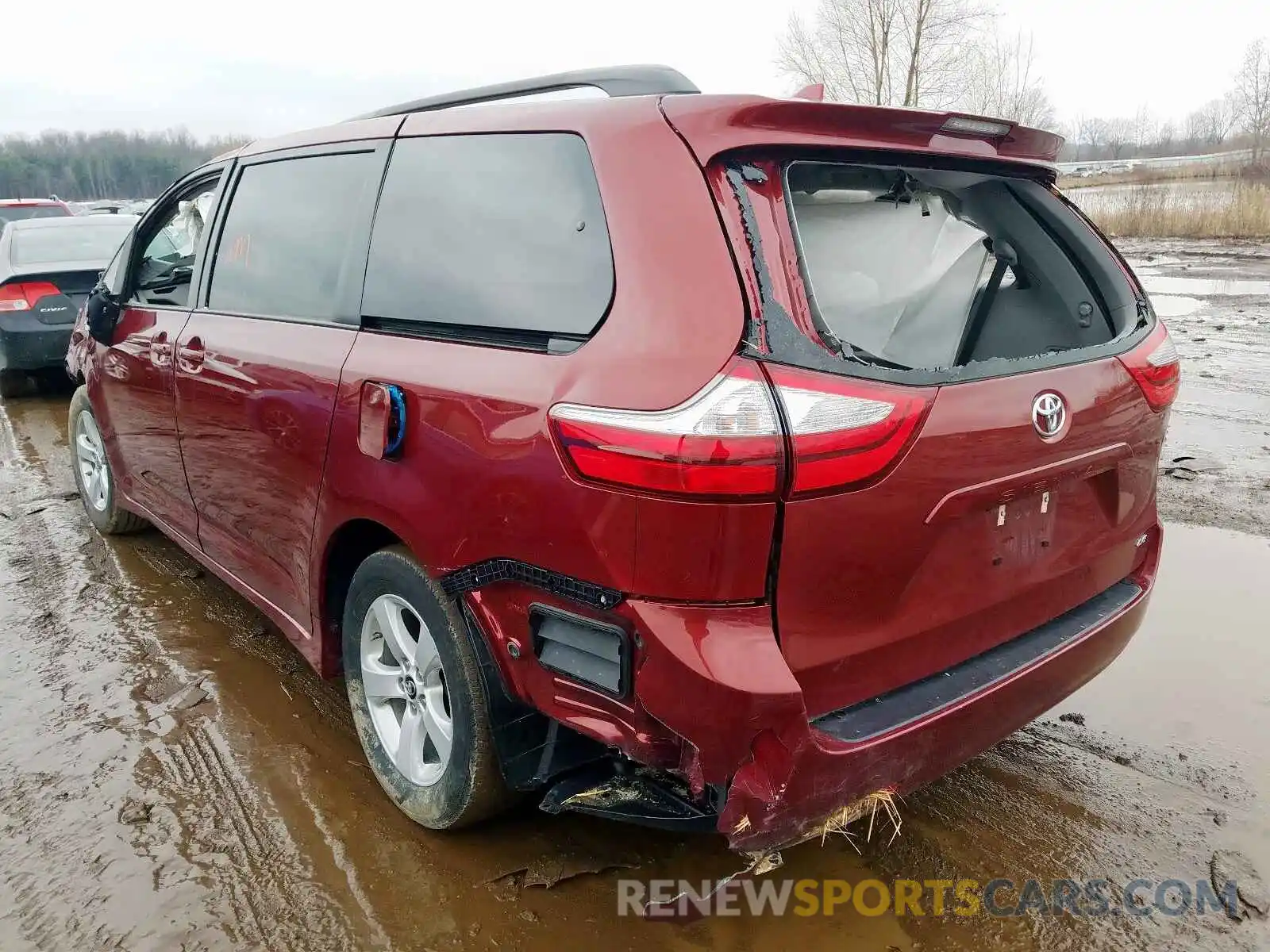 3 Фотография поврежденного автомобиля 5TDKZ3DC4KS971569 TOYOTA SIENNA 2019